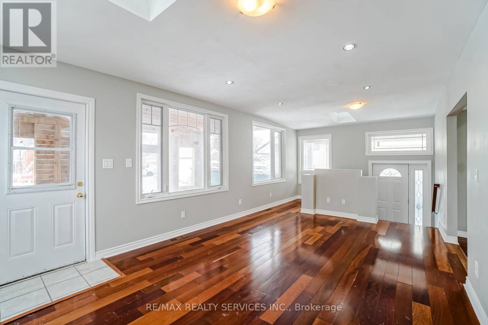 6 Trueman Street, Brampton, Ontario  L6W 3A8 - Photo 25 - W12121006
