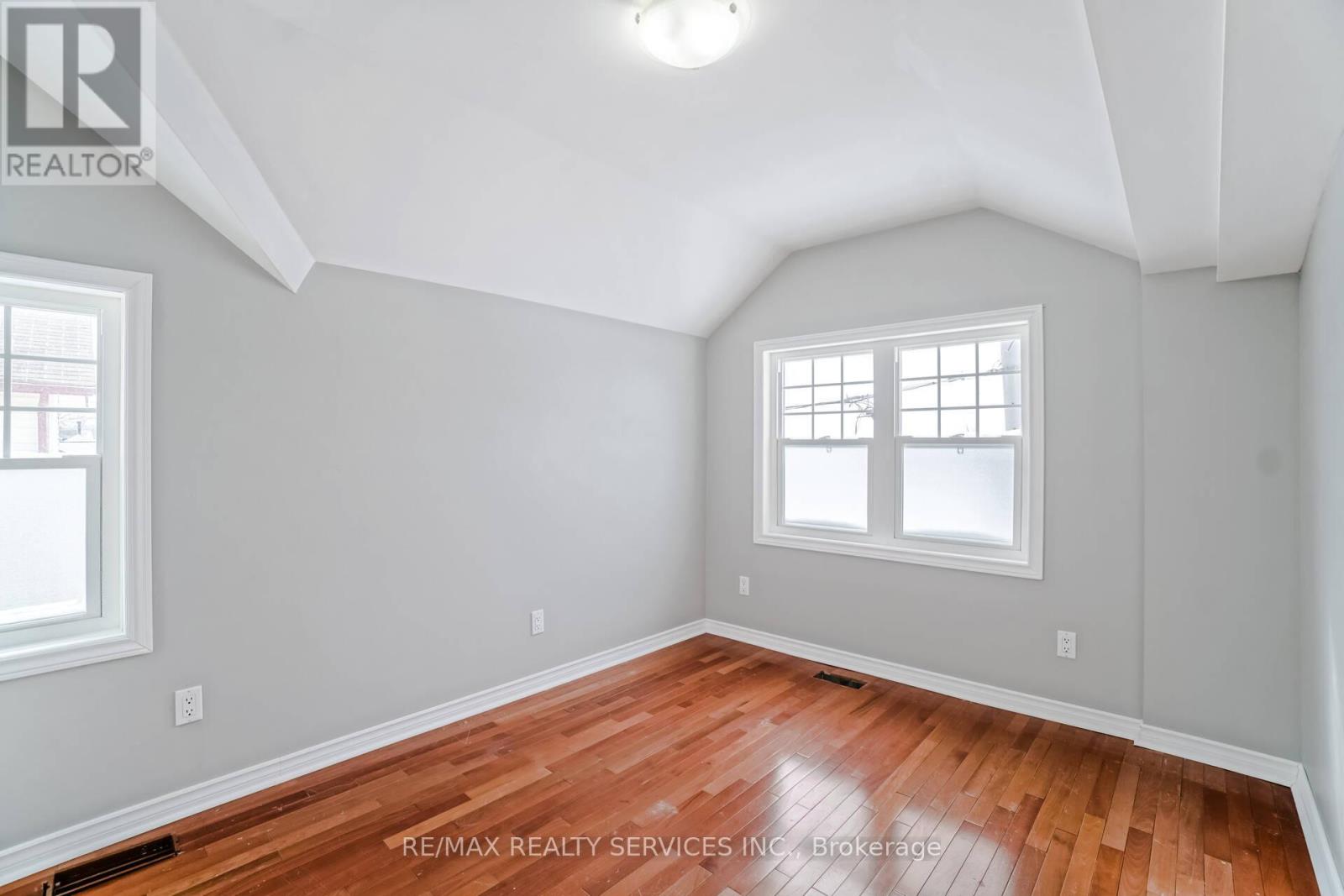 6 Trueman Street, Brampton, Ontario  L6W 3A8 - Photo 42 - W12121006
