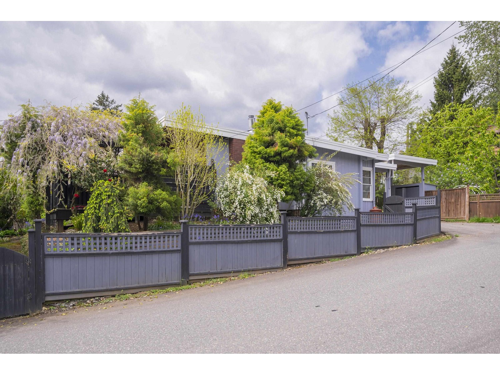 Property at 33711 3RD AVENUE image 3