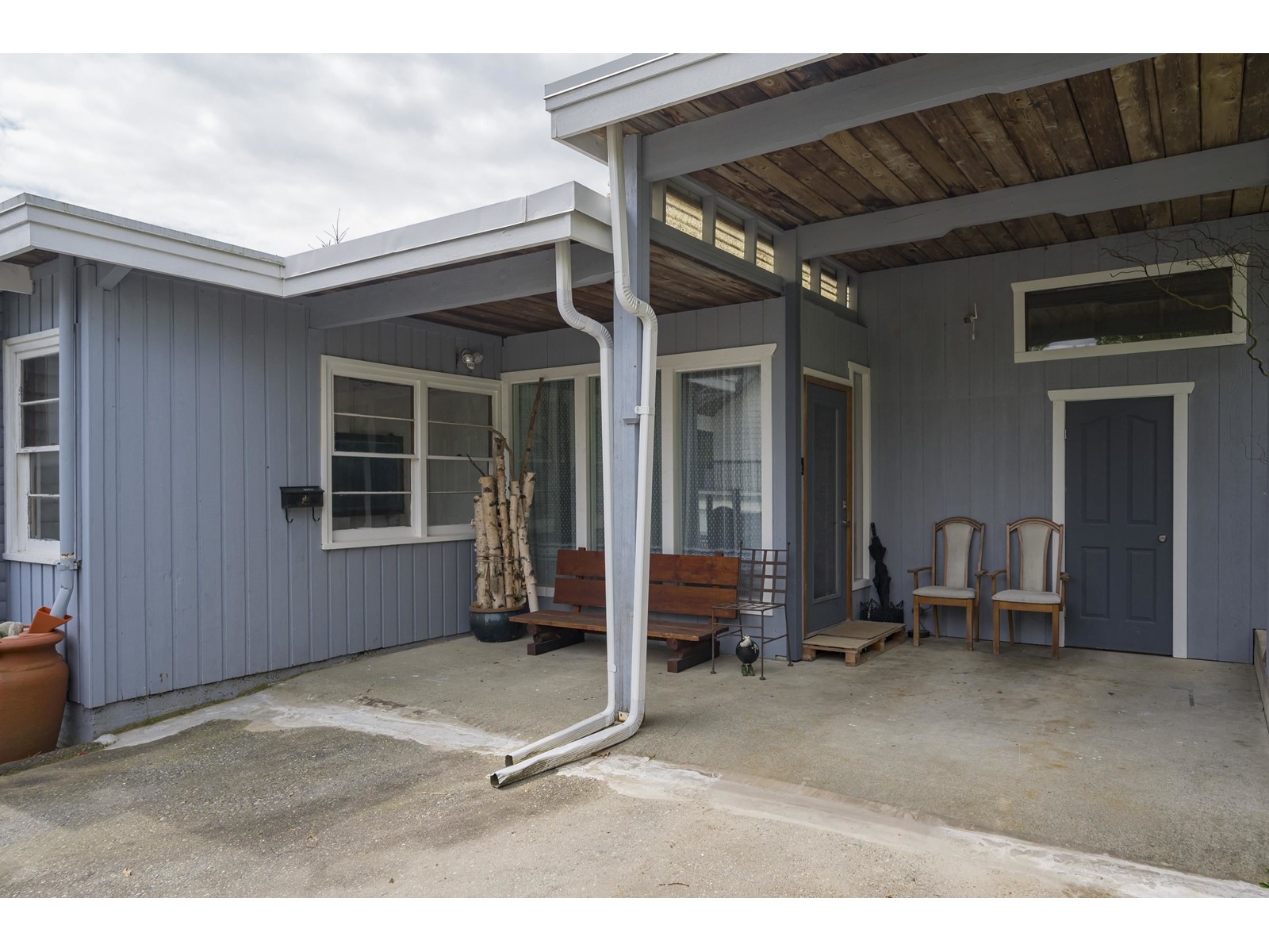 Property at 33711 3RD AVENUE image 4