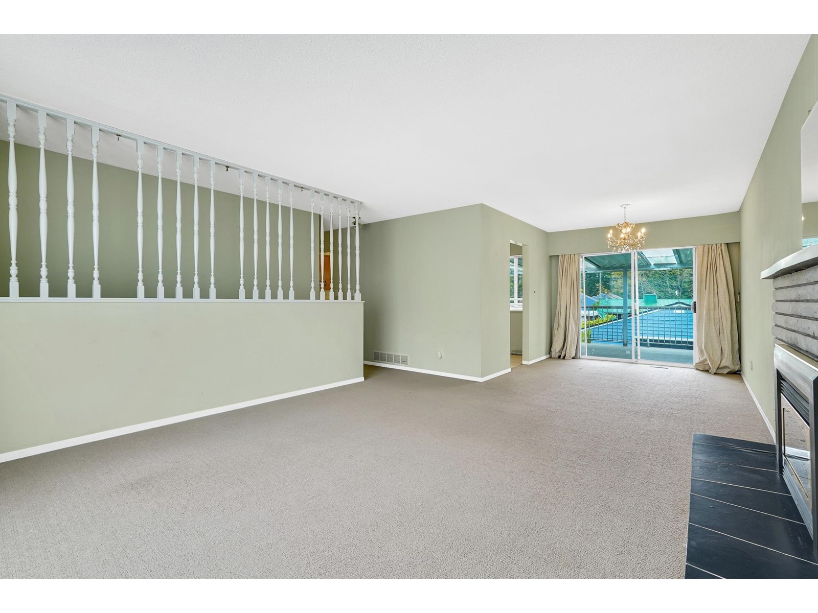 15754 Tulip Drive, Surrey, British Columbia  V4A 1Y1 - Photo 6 - R2997544