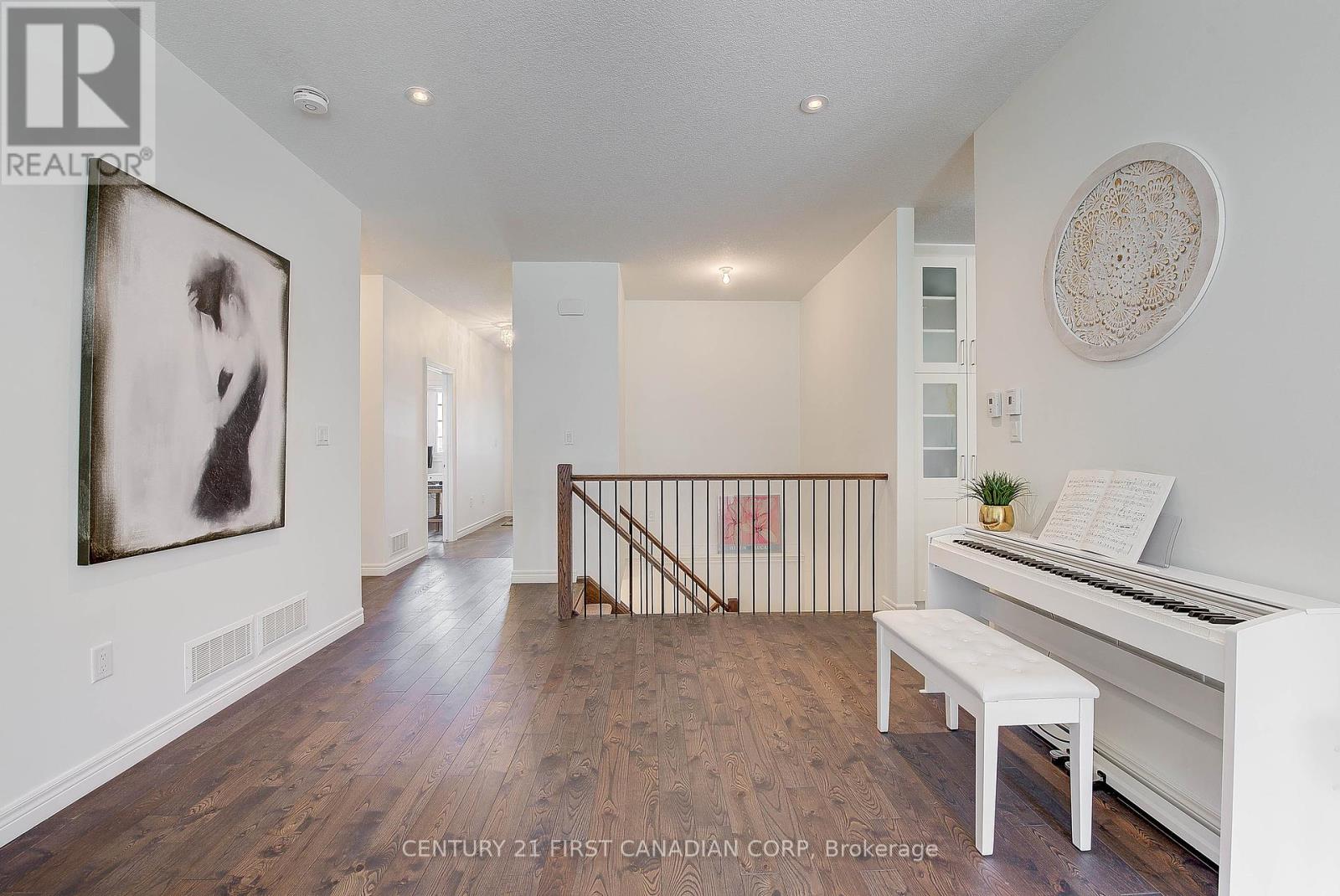 1680 Bayswater Crescent, London North, Ontario  N6G 0A9 - Photo 11 - X12121064