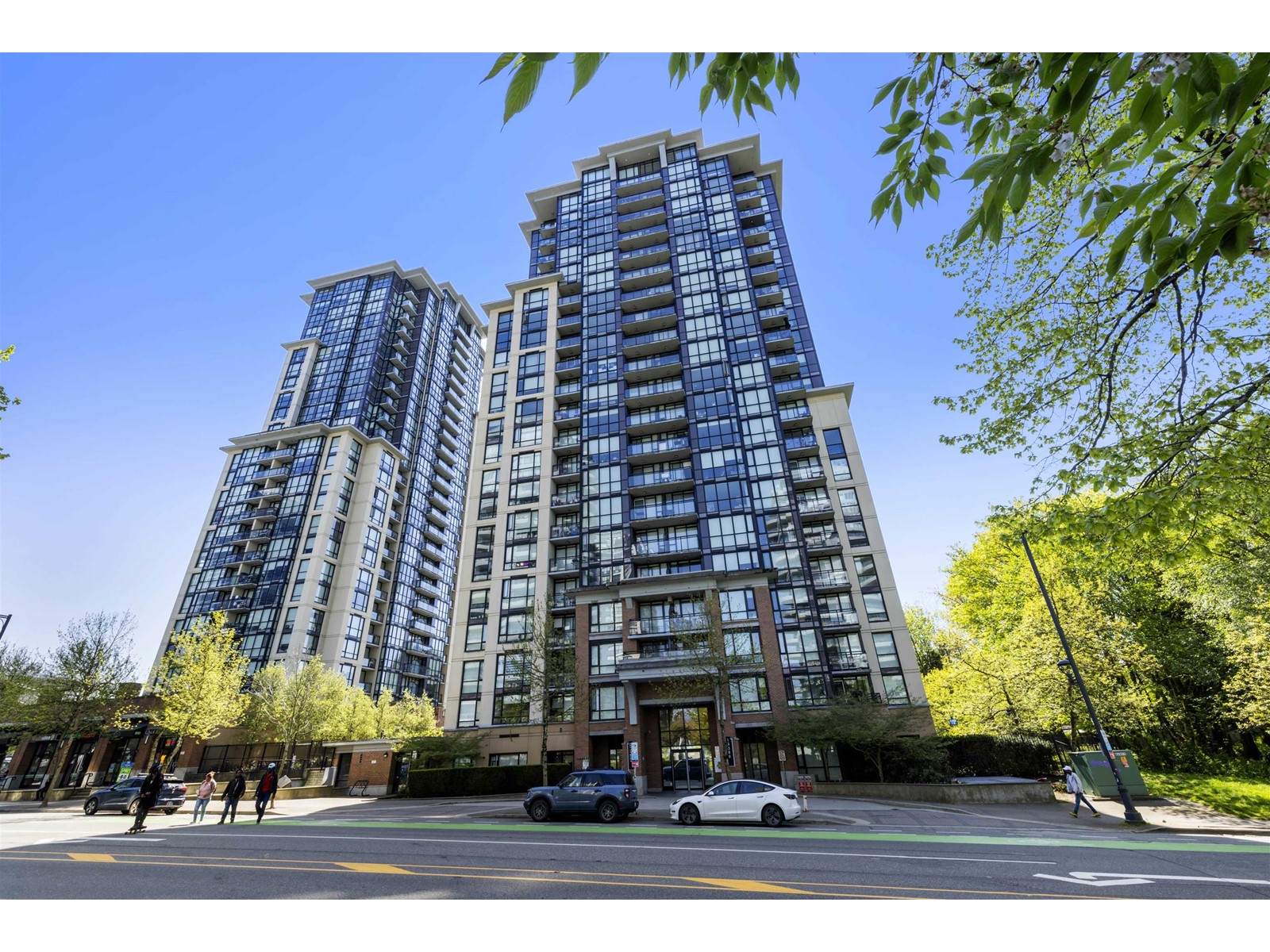 803 13380 108 AVENUE, Surrey, British Columbia