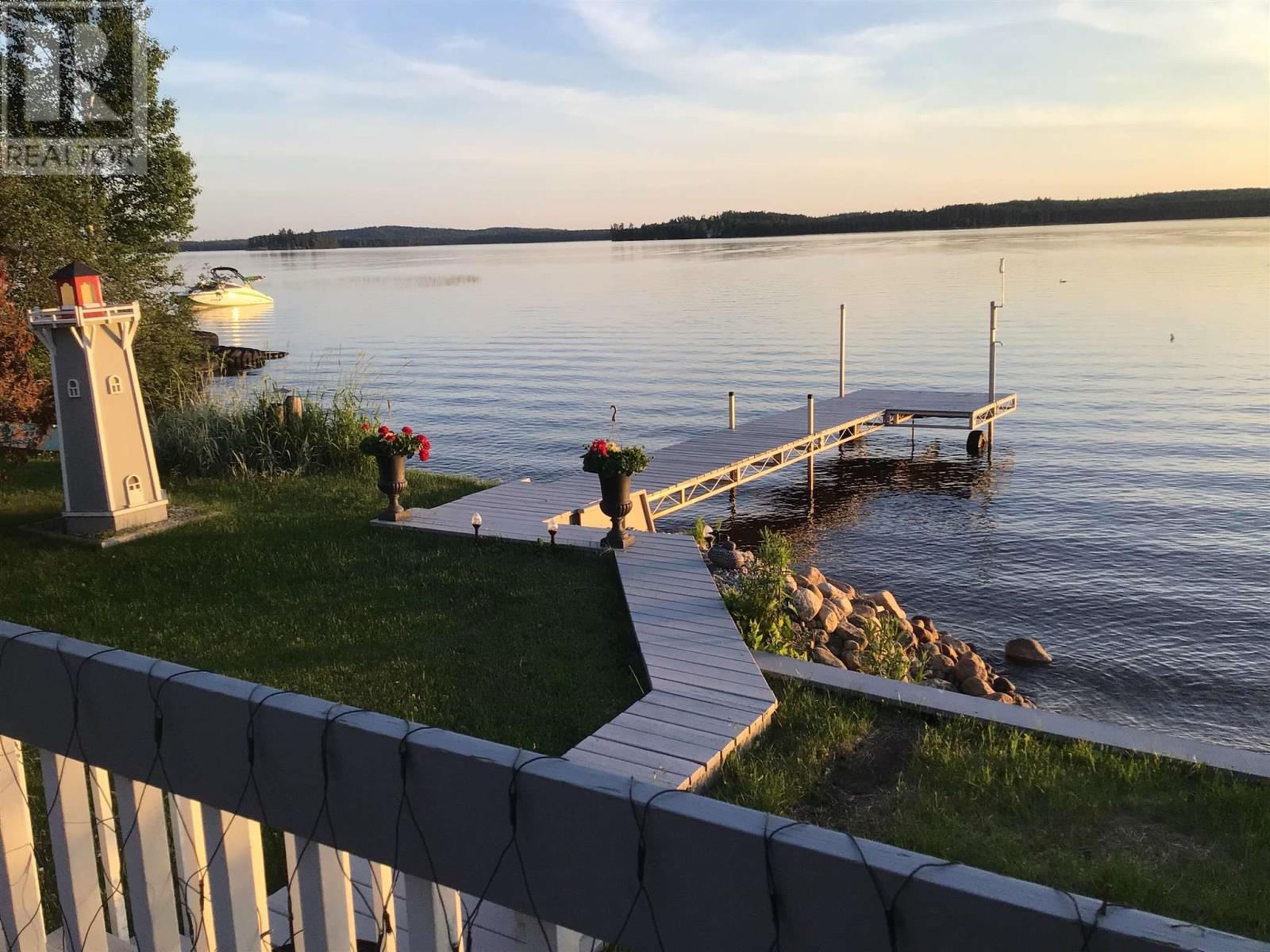 144 Lakeshore Dr, Ignace, Ontario  P0T 1T0 - Photo 2 - TB250981
