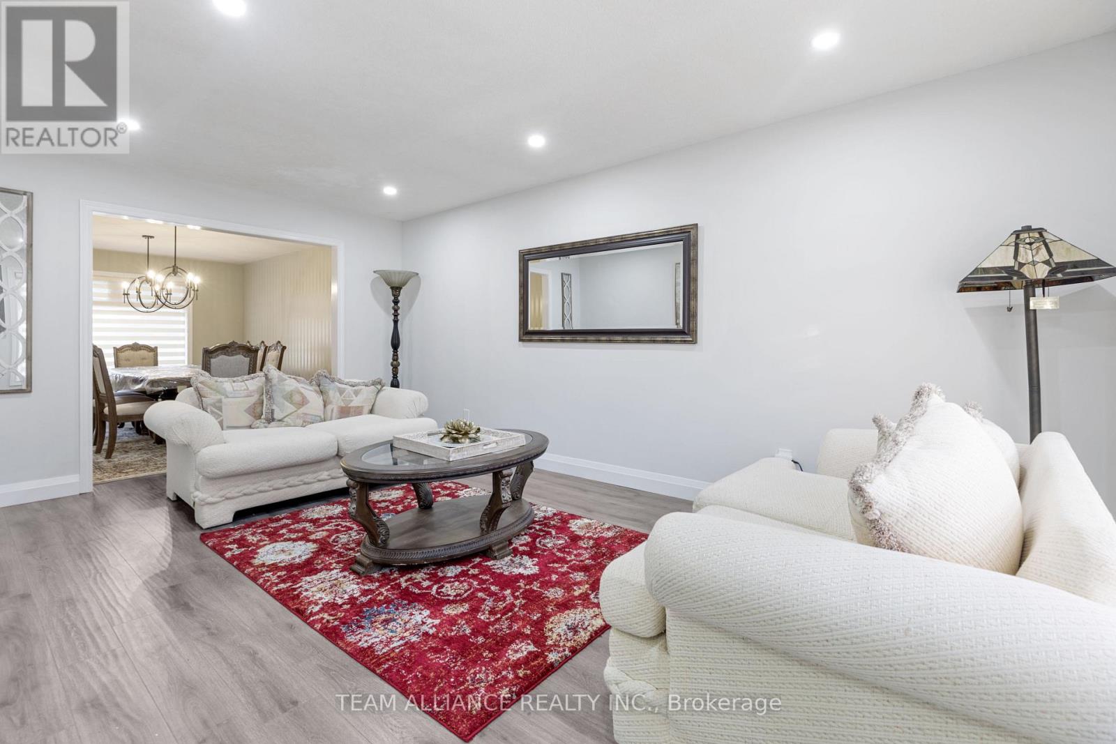 Property at 167 SUNNYSIDE DRIVE image 4