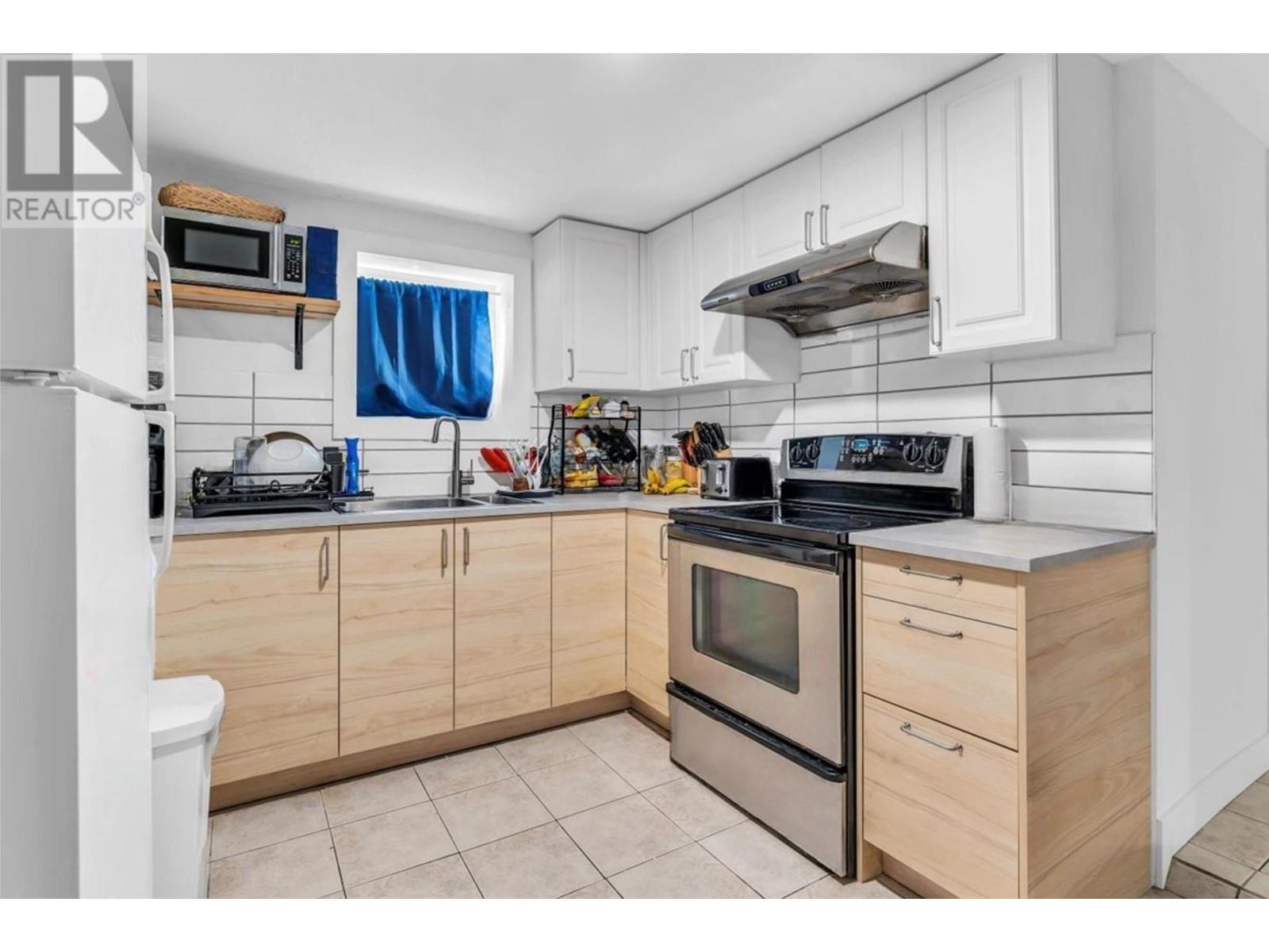 2942 E Georgia Street, Vancouver, British Columbia  V5K 2K6 - Photo 28 - R2997560