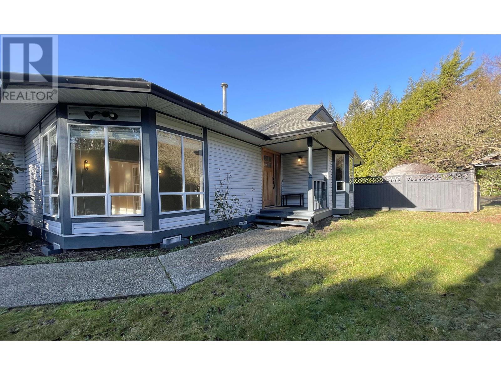 Property at 1546 LARCHBERRY WAY image 3