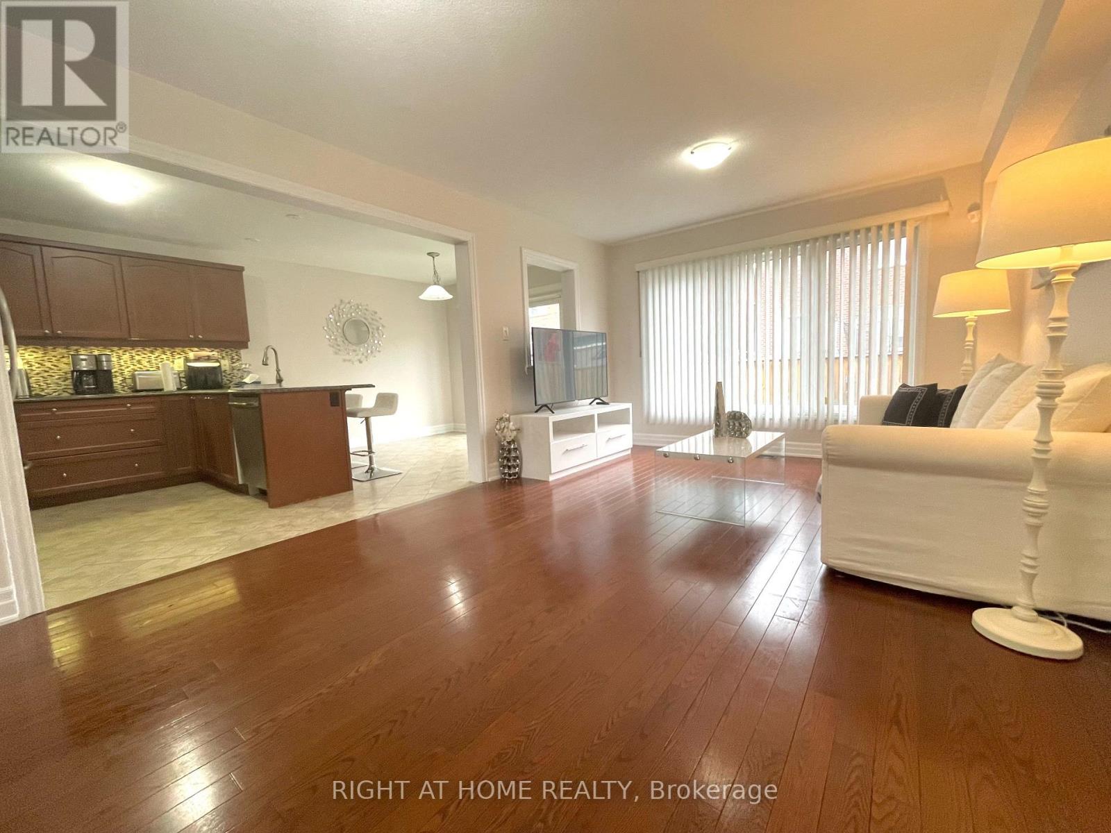 Property at 933 ASLETON BOULEVARD image 3