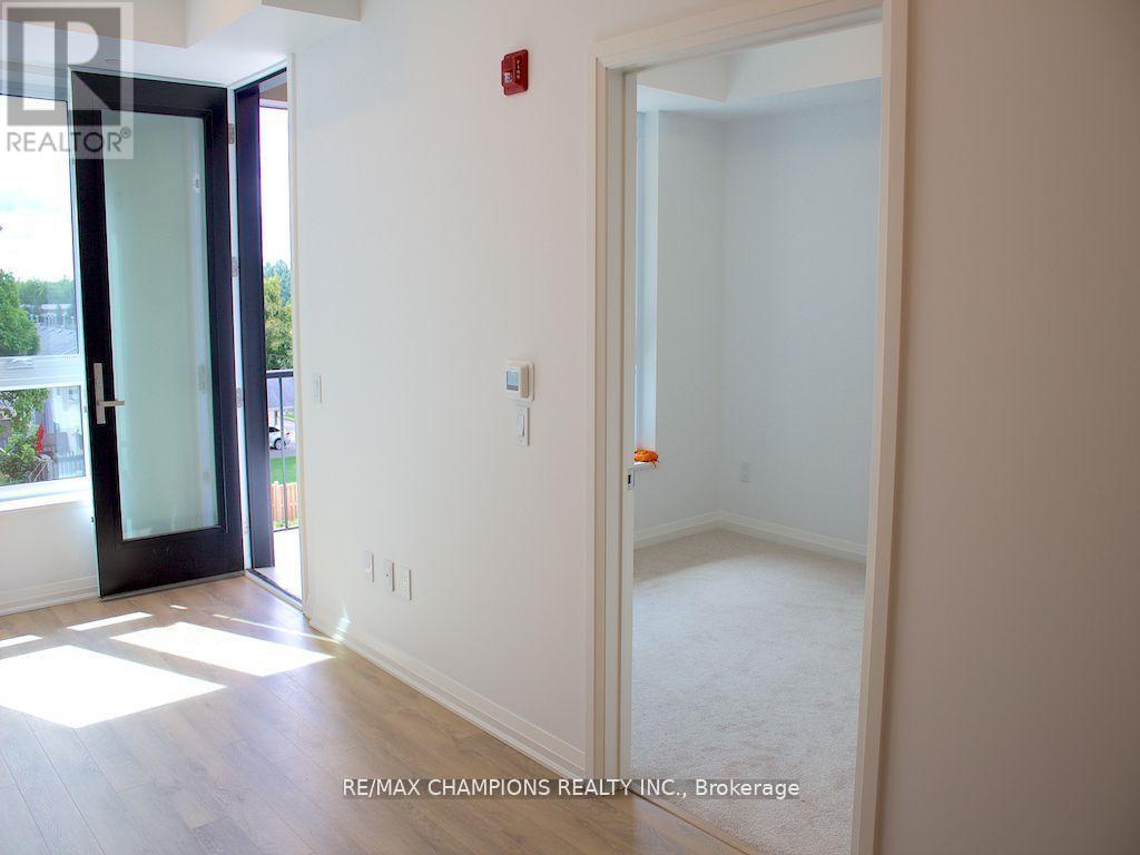 302 - 101 Golden Eagle Road, Waterloo, Ontario  N2V 0H4 - Photo 11 - X12053644