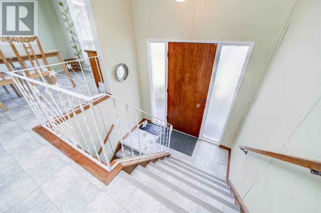 1810 123 Street, Blairmore, Alberta  T0K 0E0 - Photo 4 - A2215465