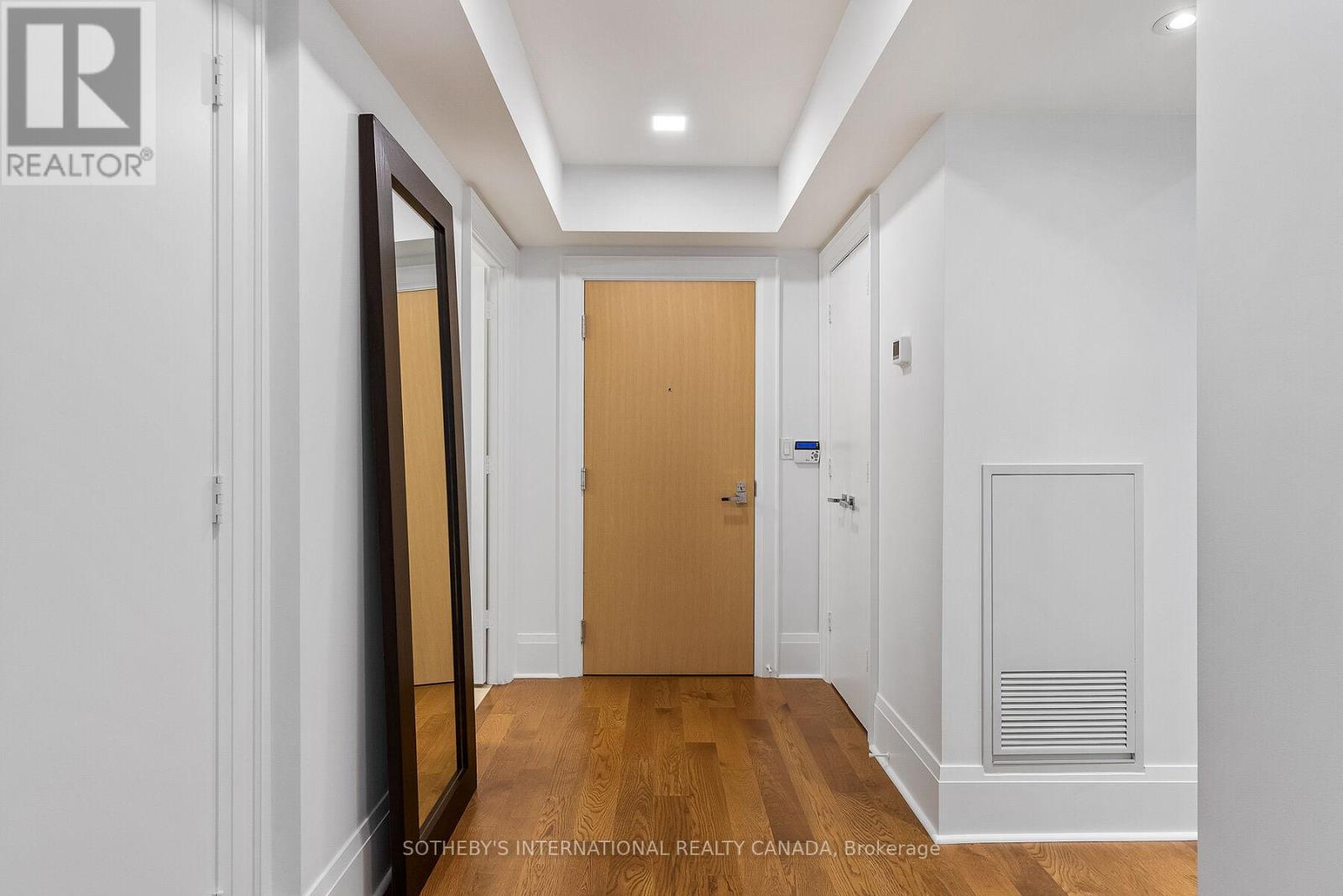 Property at TH 115 - 29 QUEENS QUAY E image 4