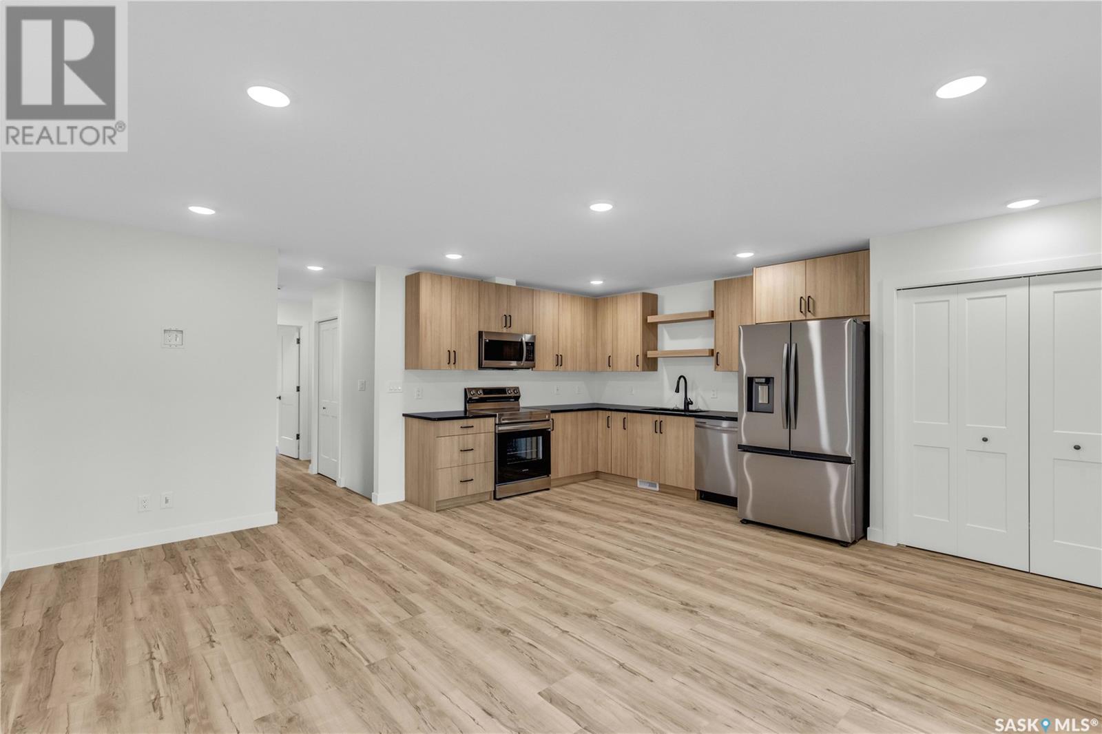1232 E Avenue N, Saskatoon, Saskatchewan  S7K 2E4 - Photo 6 - SK004370