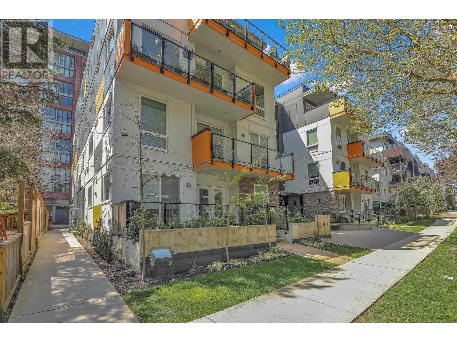 401 2688 Duke Street, Vancouver, British Columbia  V5R 4S9 - Photo 32 - R2997541