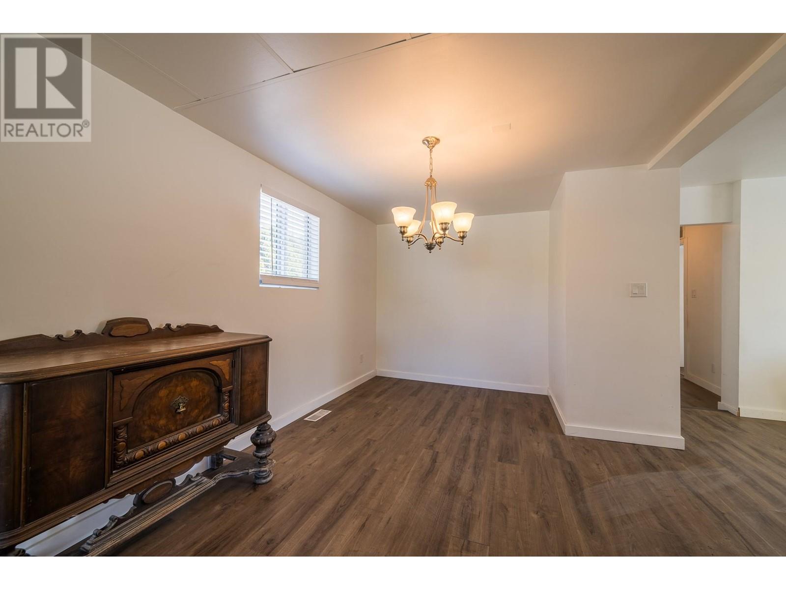 1276 Garcia Street, Merritt, British Columbia  V1K 1B8 - Photo 6 - 10346155