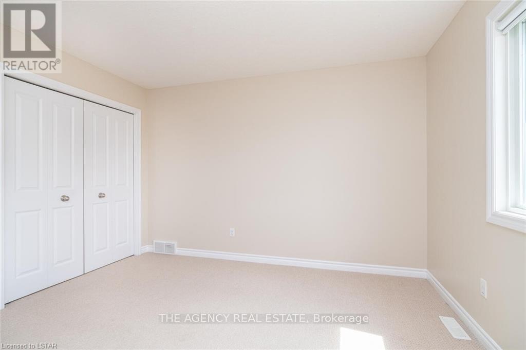 30 - 960 Bitterbush Crescent, London North, Ontario  N6H 0G1 - Photo 20 - X12121112