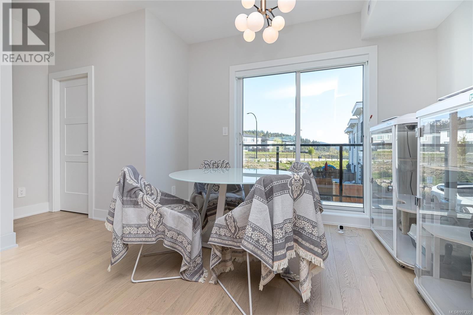 1154 Olivine Mews, Langford, British Columbia  V9B 5P9 - Photo 4 - 997329