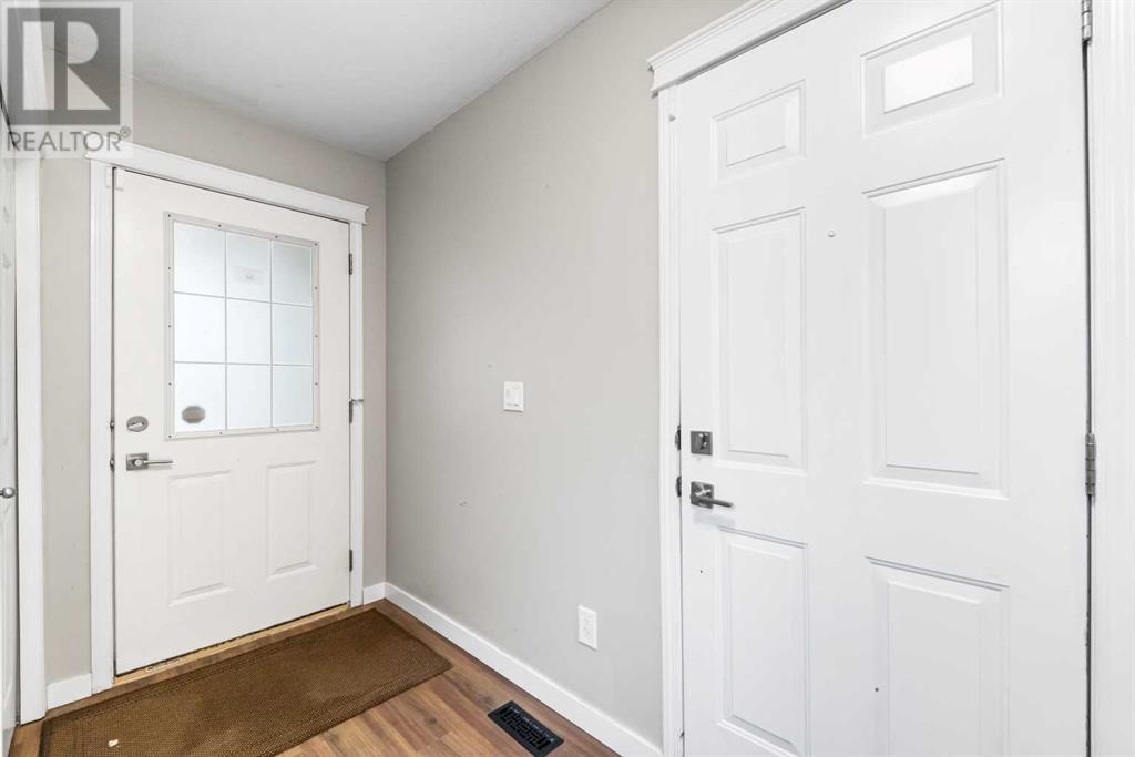 Property at 804, 7038 16 Avenue SE image 3