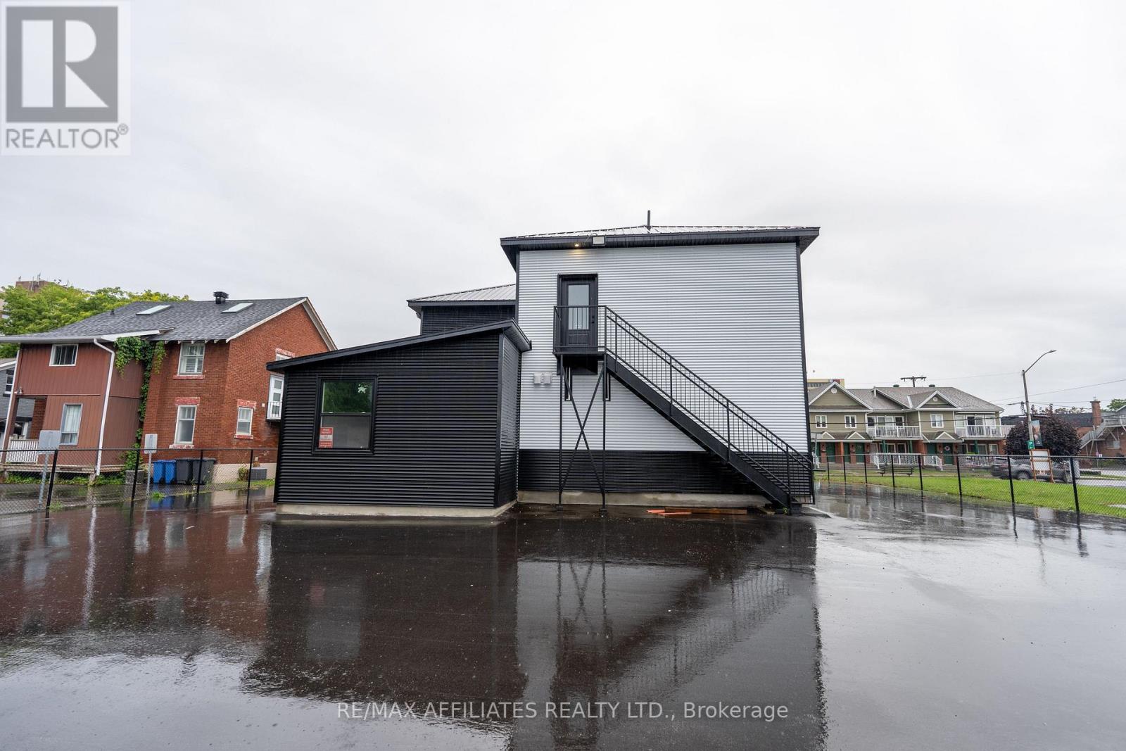102 - 26 First Street W, Cornwall, Ontario  K6J 1B9 - Photo 10 - X12121114
