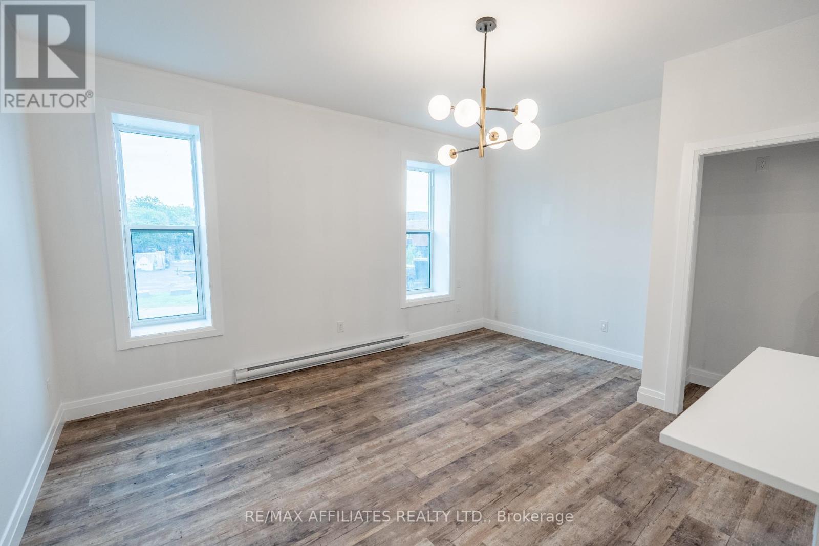 202 - 26 First Street W, Cornwall, Ontario  K6J 1B9 - Photo 6 - X12121132