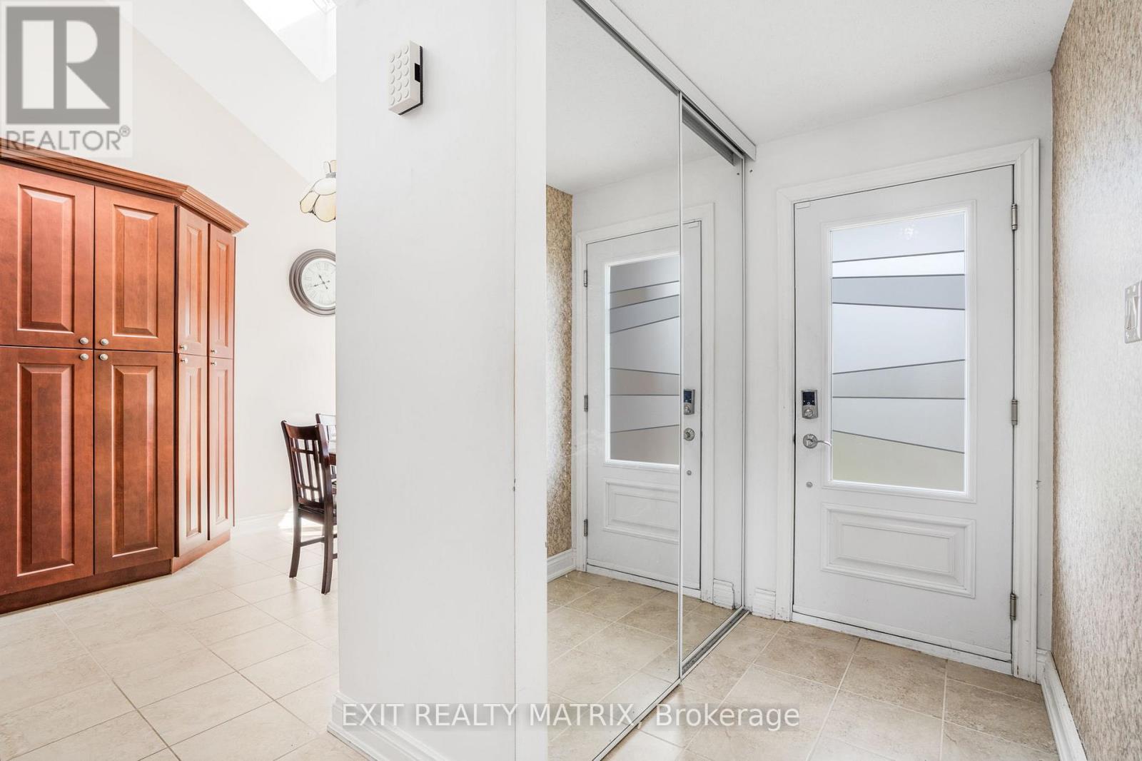 Property at 1408 EASTCLIFFE WAY image 3