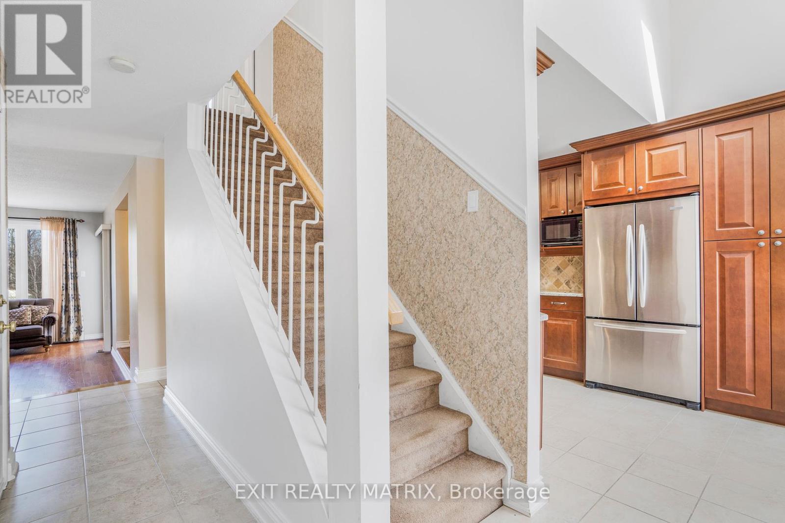 Property at 1408 EASTCLIFFE WAY image 4