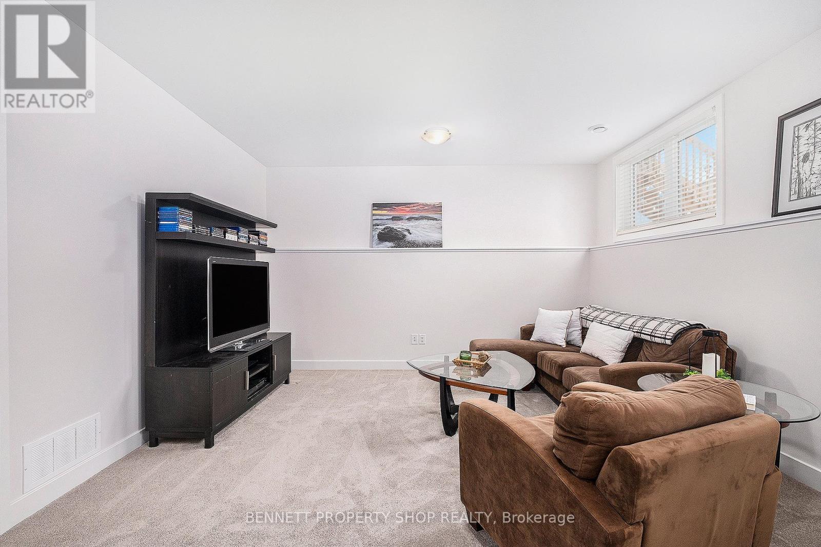 63 Whitcomb Crescent, Smiths Falls, Ontario  K7A 0C2 - Photo 21 - X12121176