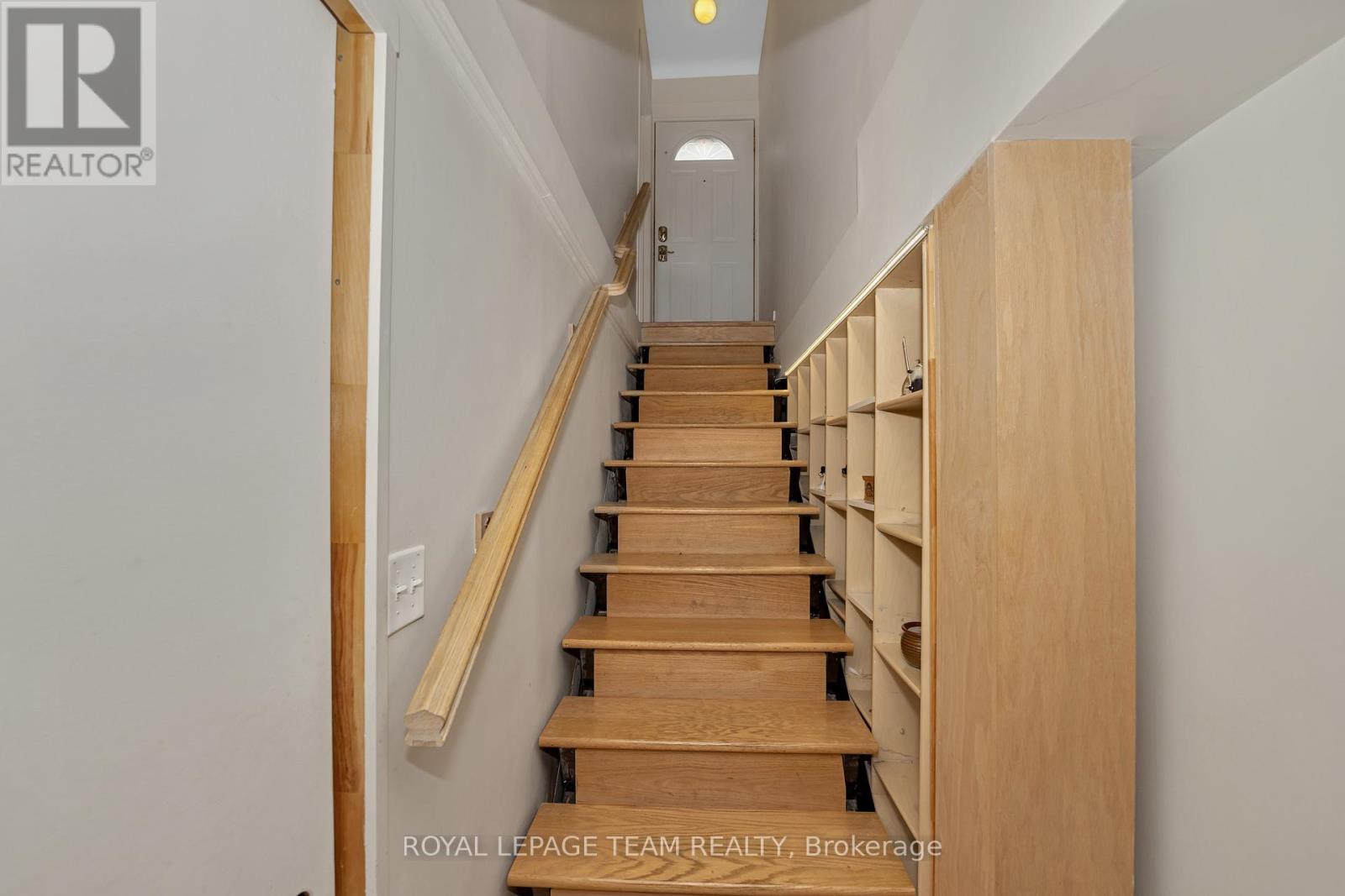 1443 Rainbow Crescent, Ottawa, Ontario  K1J 8E3 - Photo 19 - X12121177