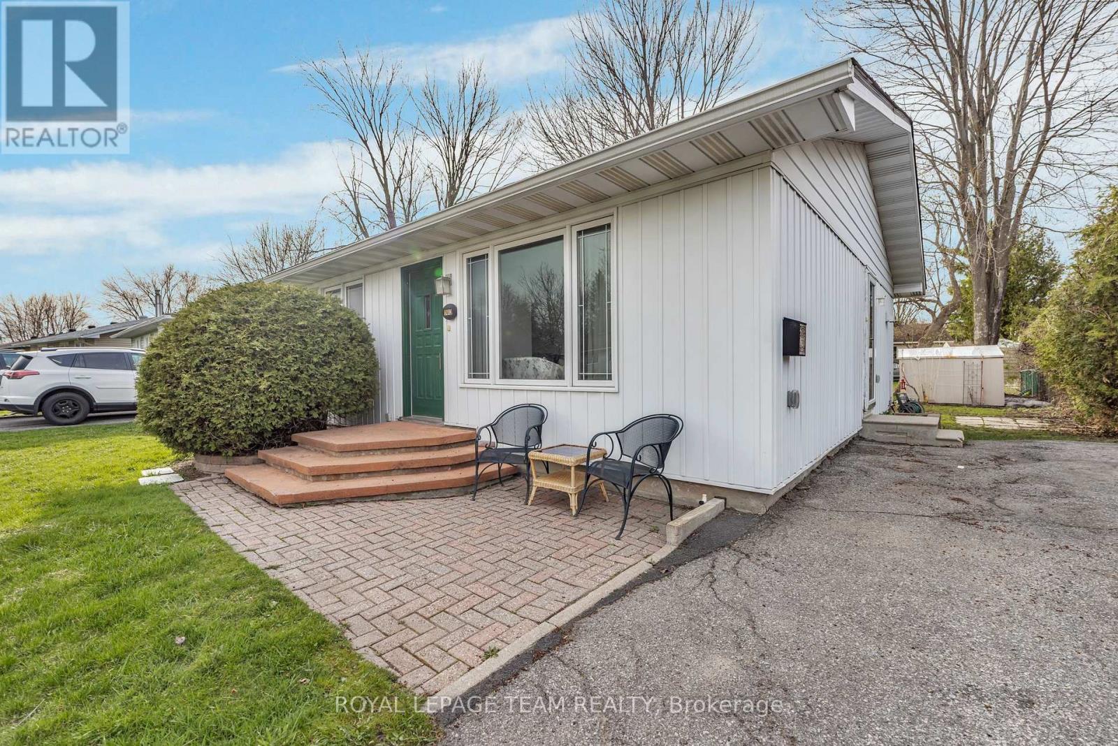 Property at 1443 RAINBOW CRESCENT image 2