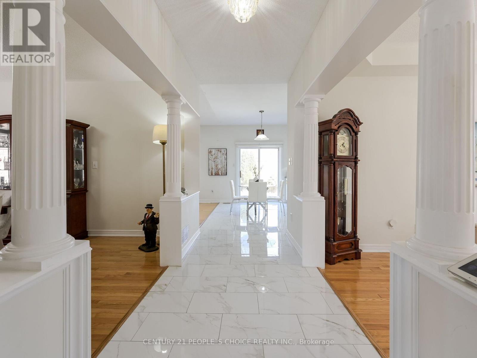 6963 Amour Terrace, Mississauga, Ontario  L5W 1G5 - Photo 10 - W12097954