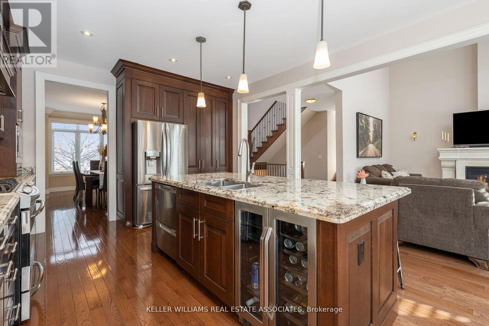 22 Joymar Drive, Mississauga, Ontario  L5M 1E9 - Photo 15 - W12110293