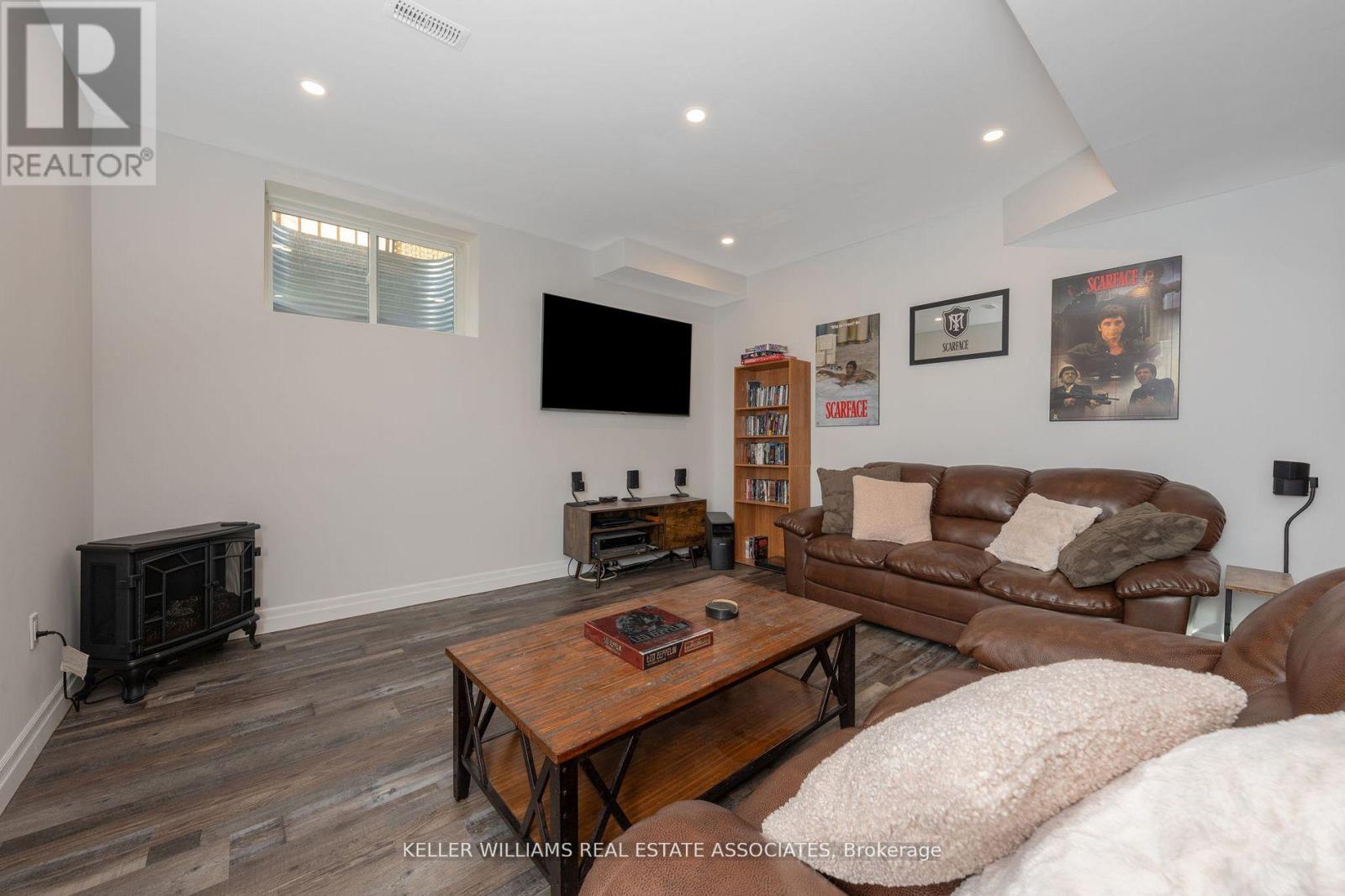 22 Joymar Drive, Mississauga, Ontario  L5M 1E9 - Photo 35 - W12110293