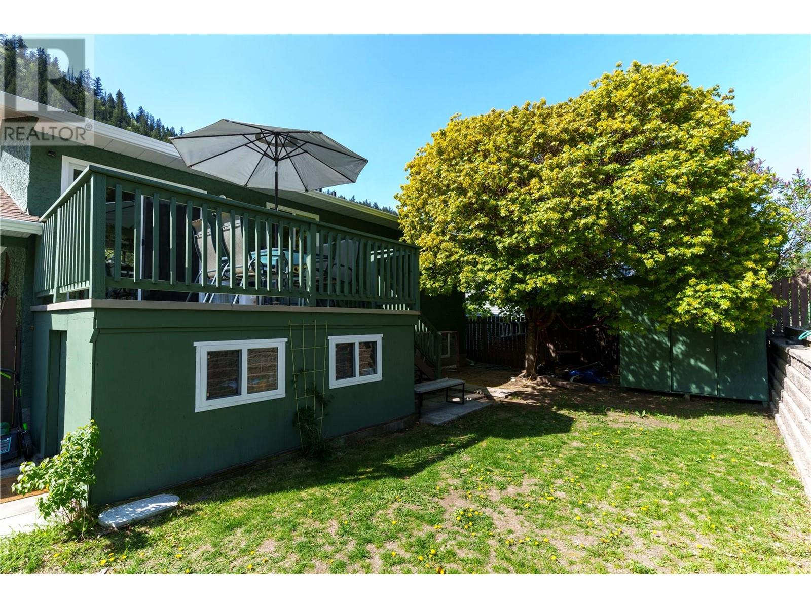 266 Qu'appelle Boulevard, Kamloops, British Columbia  V2E 2H7 - Photo 36 - 10346022