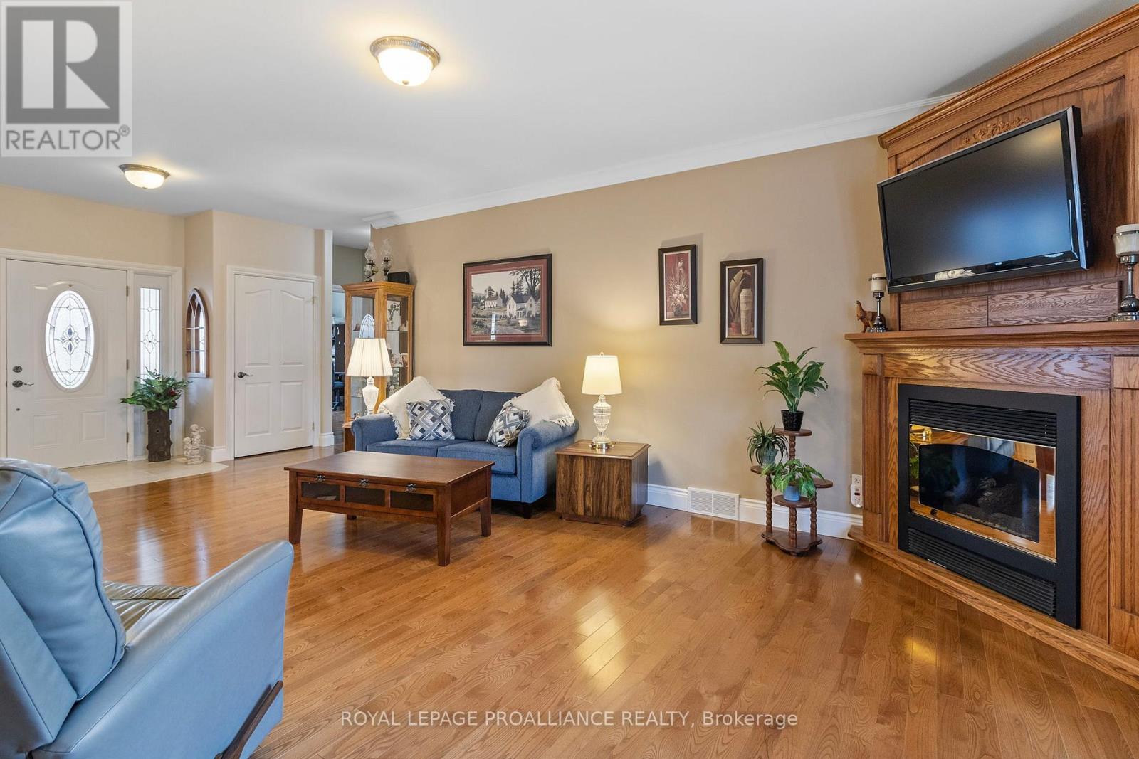 1436 Flanders Road, Brockville, Ontario  K6V 0A2 - Photo 7 - X12121204