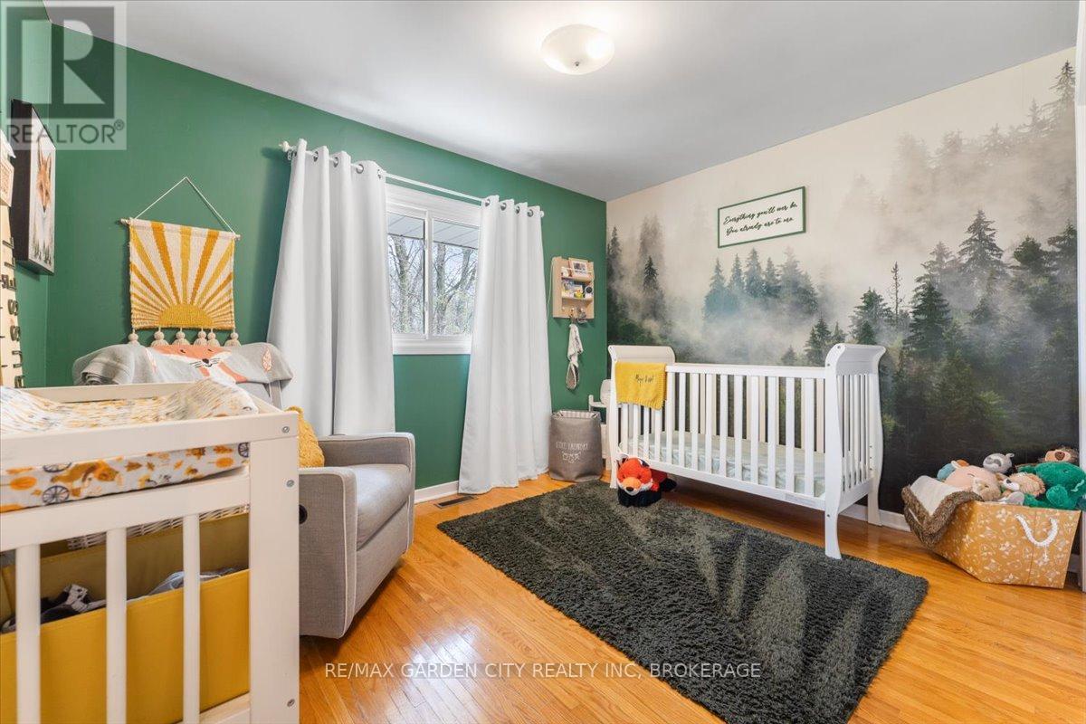 73 Alexandra Boulevard, St. Catharines (Secord Woods), Ontario  L2P 1K2 - Photo 22 - X12121171