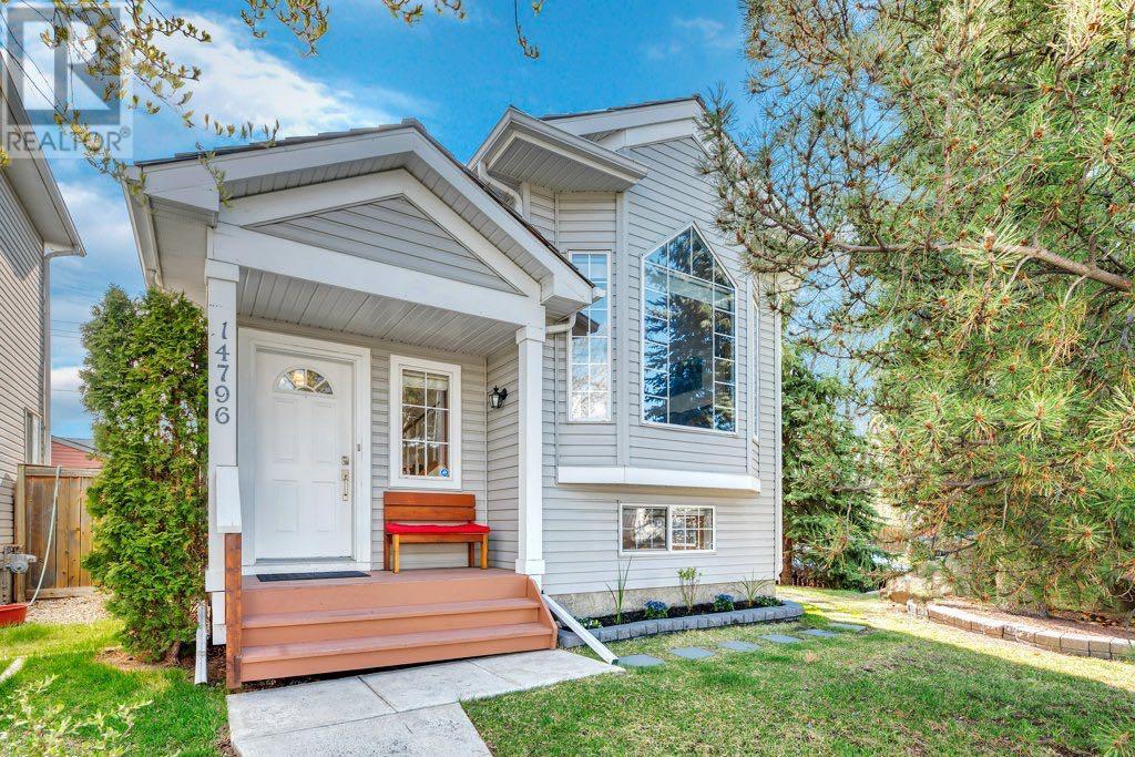 14796 Mt Mckenzie Drive Se, Calgary, Alberta  T2Z 2S2 - Photo 3 - A2214034