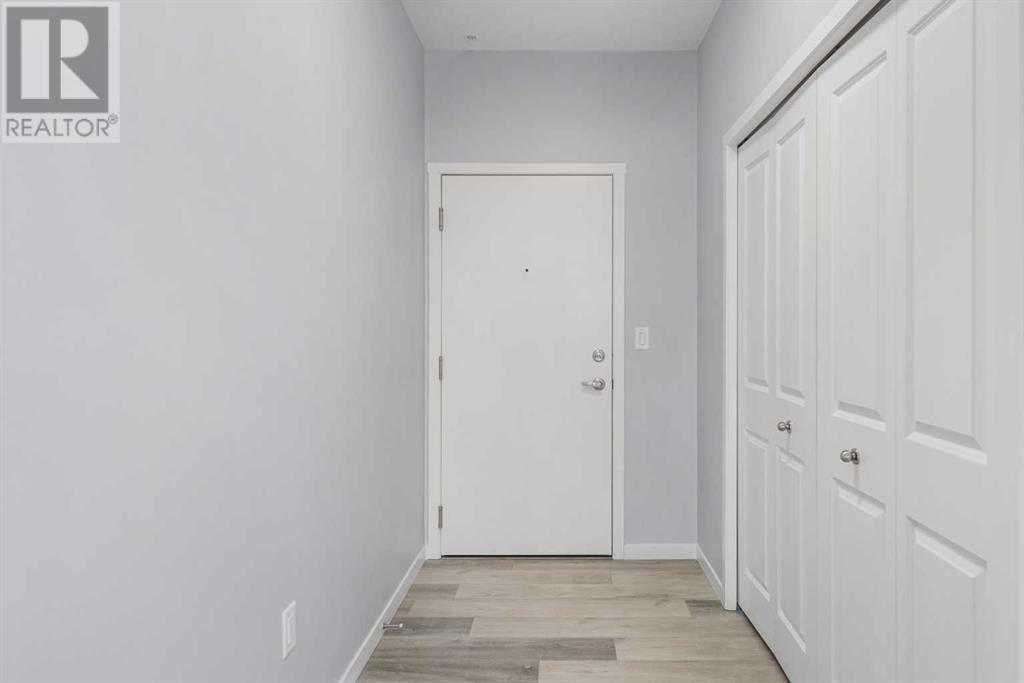 Property at 2209, 42 Cranbrook Gardens SE image 3
