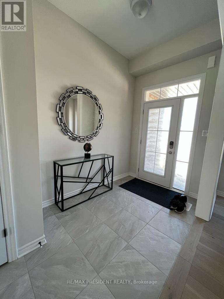 Property at 124 KIRBY AVENUE image 3