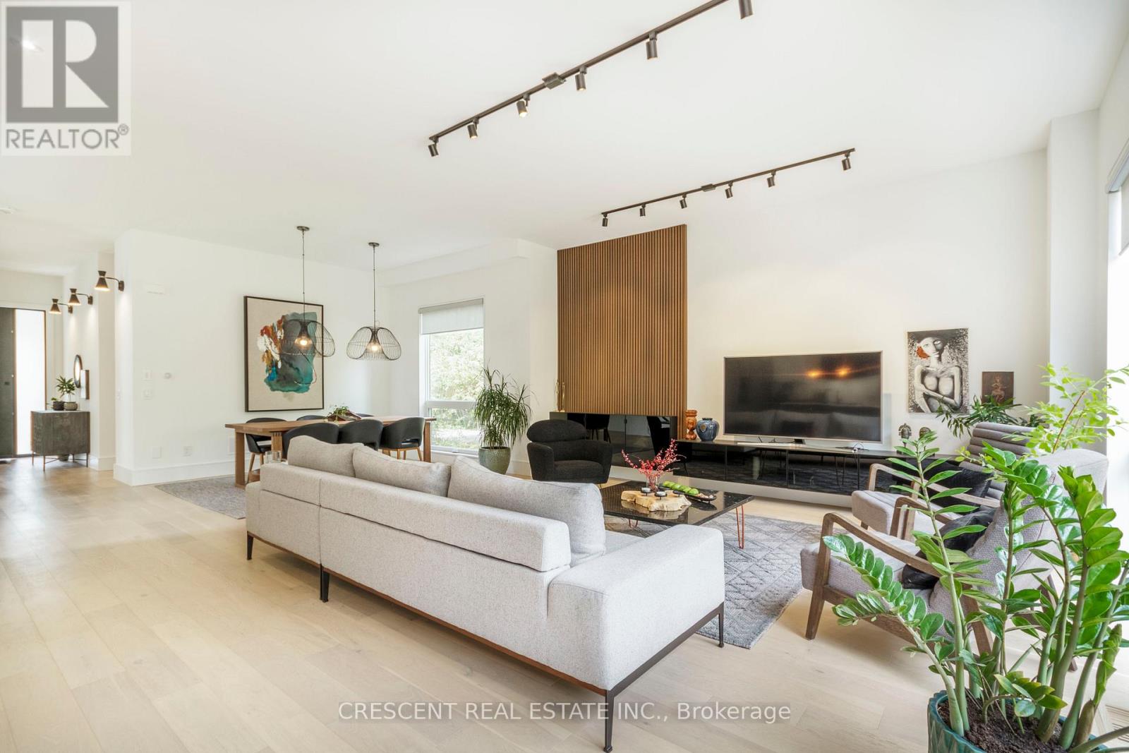 151 Shaver Avenue N, Toronto, Ontario  M9B 4N9 - Photo 14 - W12121047