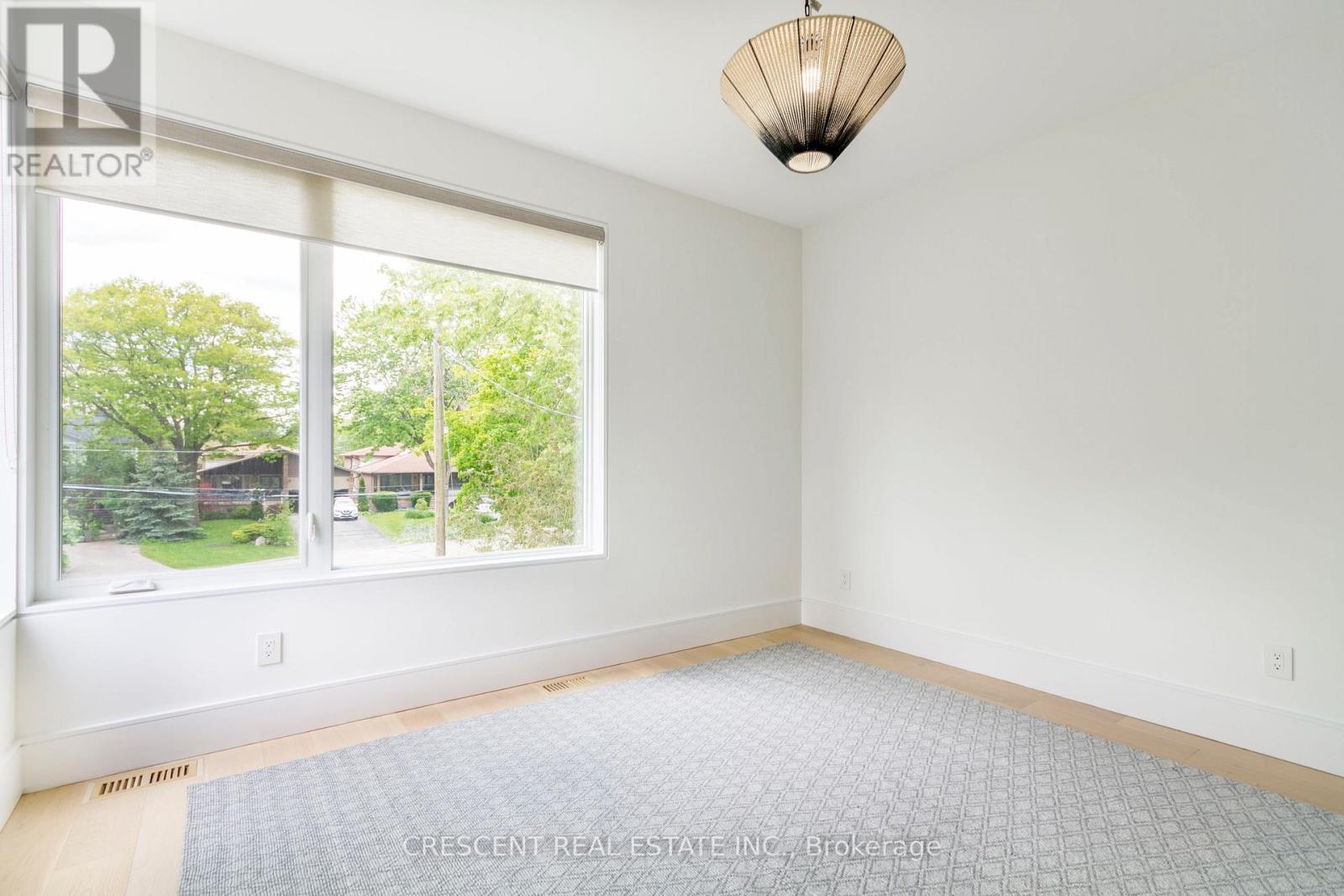 151 Shaver Avenue N, Toronto, Ontario  M9B 4N9 - Photo 41 - W12121047