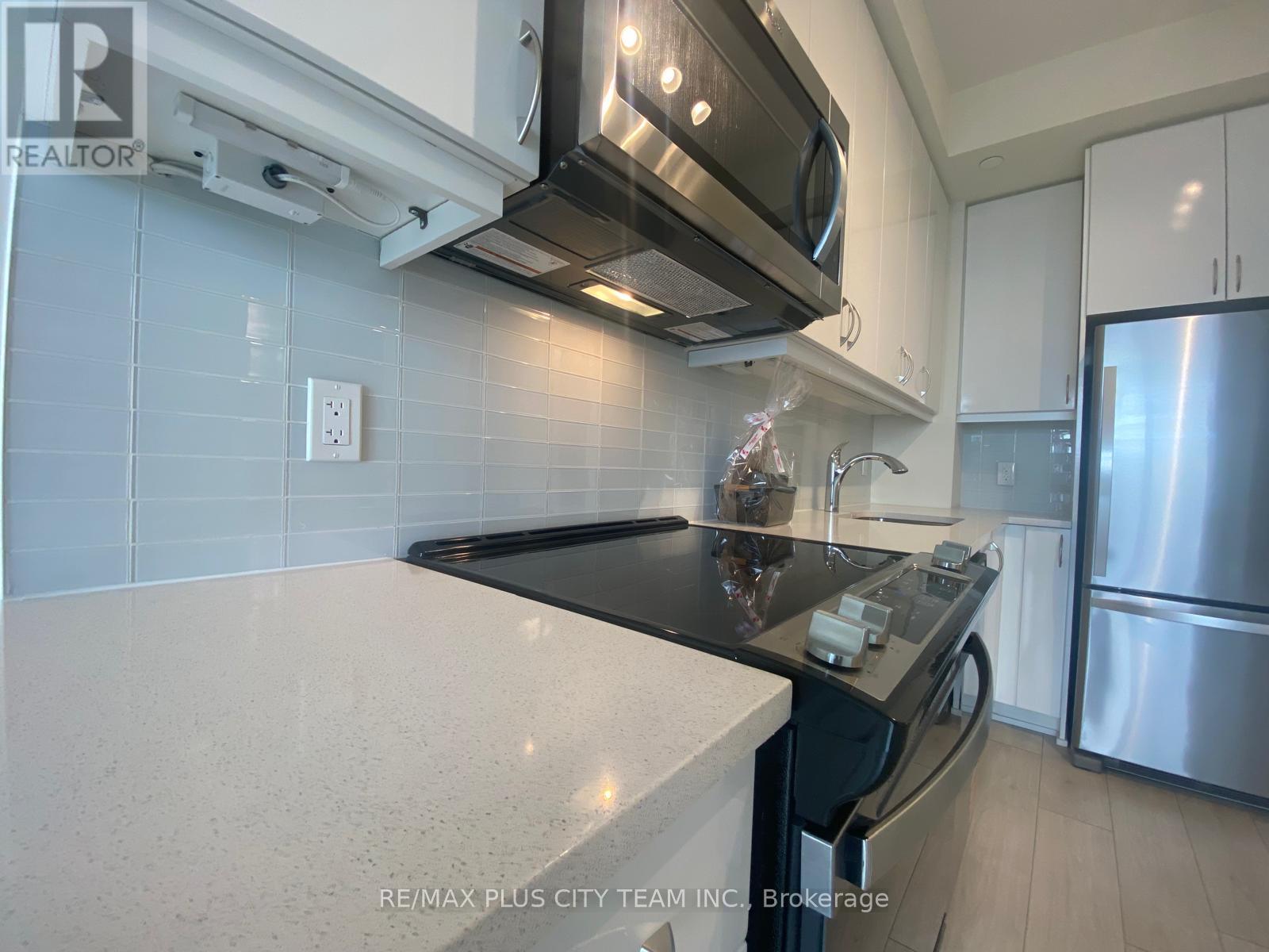 3309 - 38 Annie Craig Drive, Toronto, Ontario  M8V 0G9 - Photo 5 - W12121061