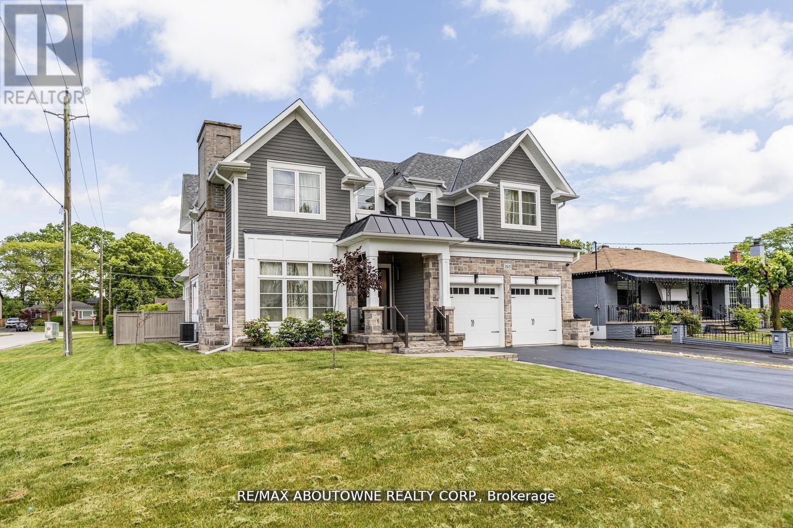 265 Woodale Avenue, Oakville, Ontario  L6K 2N3 - Photo 2 - W12121068
