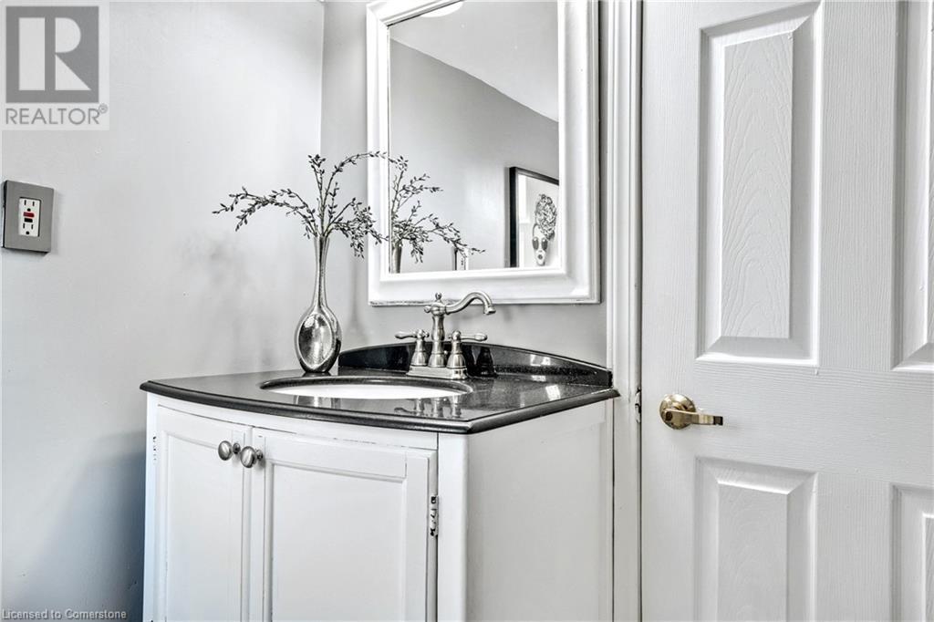 381 Herkimer Street, Hamilton, Ontario  L8P 2J2 - Photo 21 - 40724330