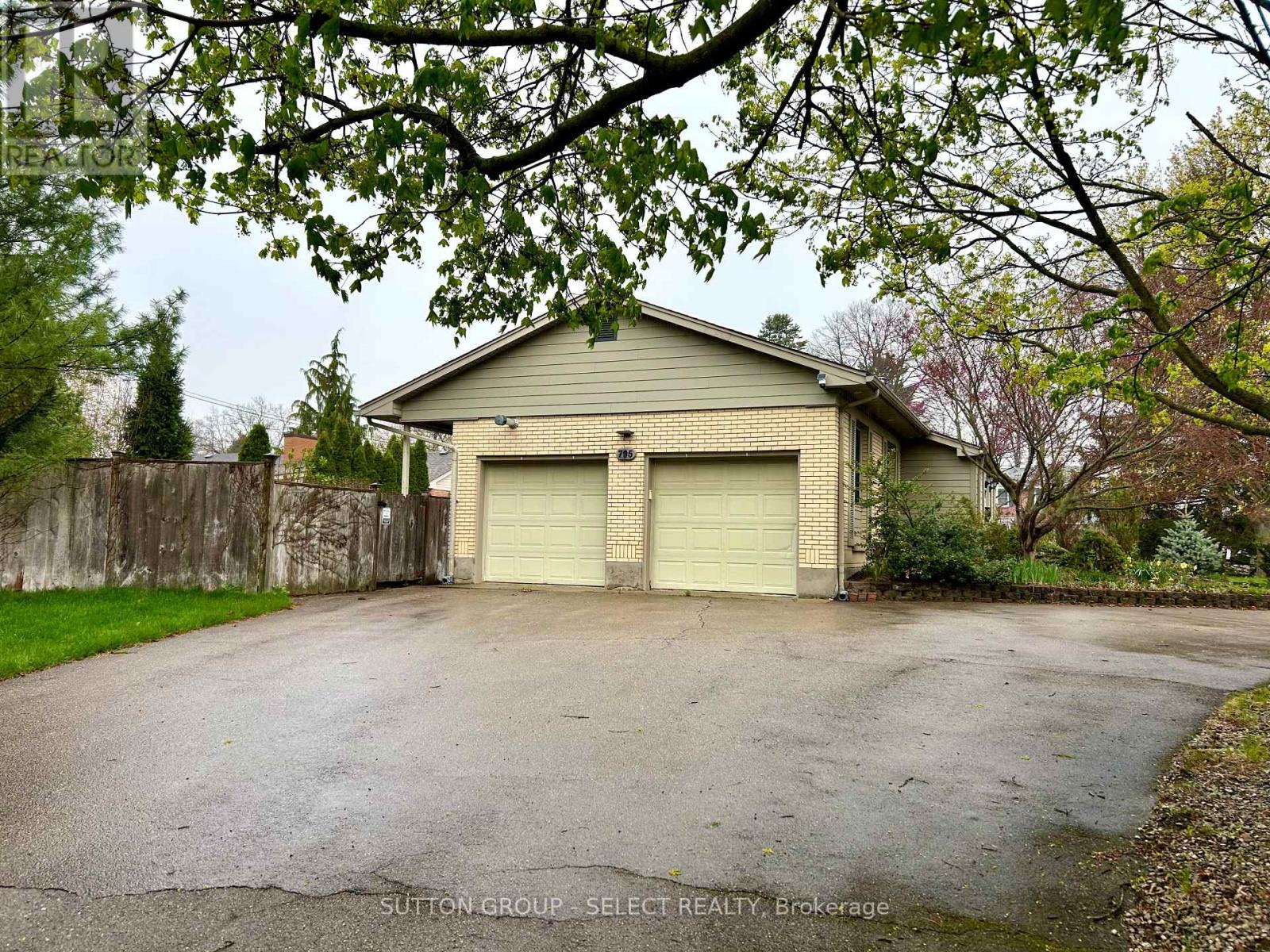 Property at 795 HEADLEY DRIVE image 4