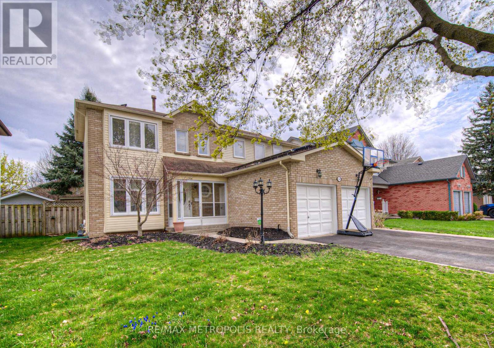 Property at 23 GLENVALLEY DRIVE image 2