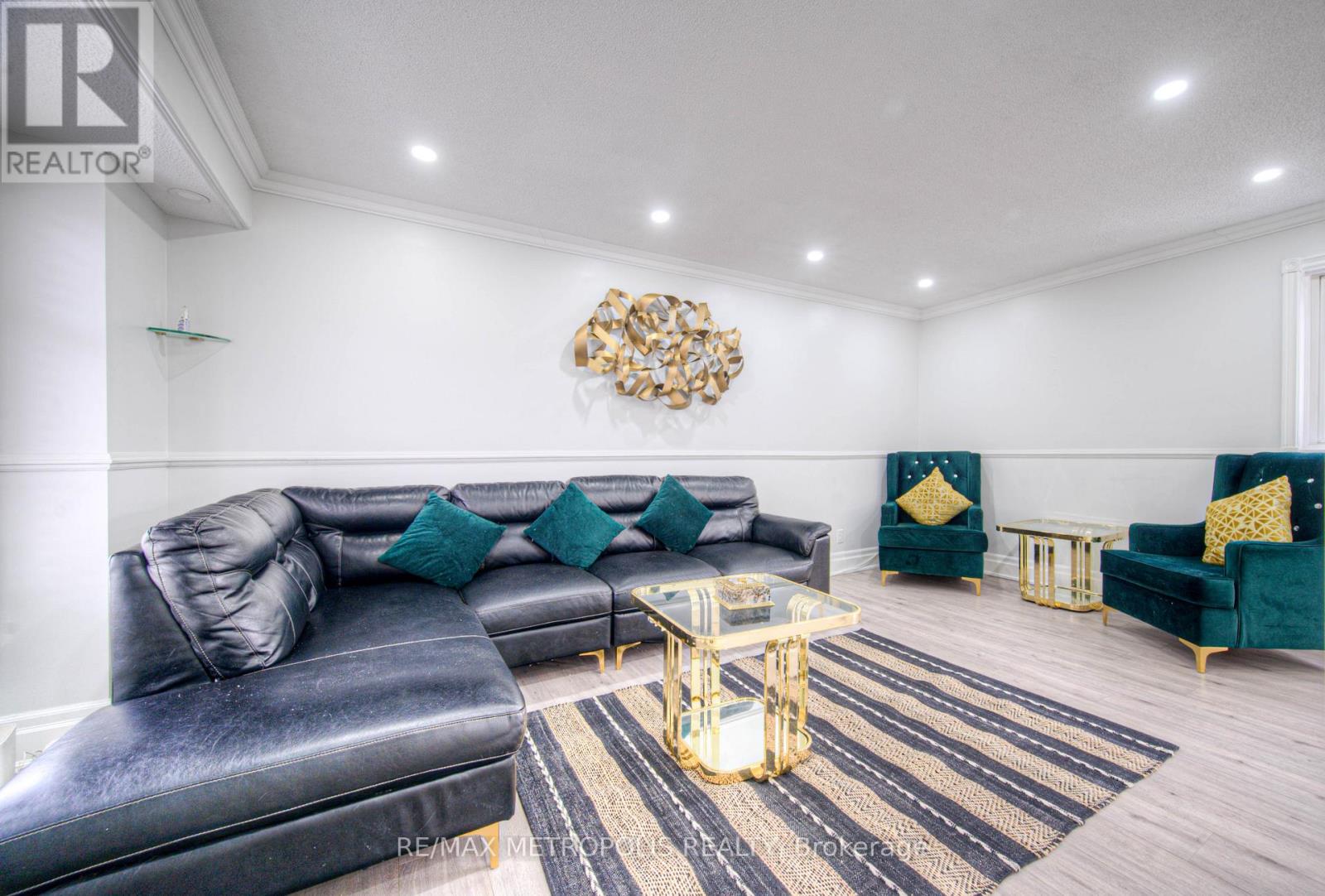 Property at 23 GLENVALLEY DRIVE image 4