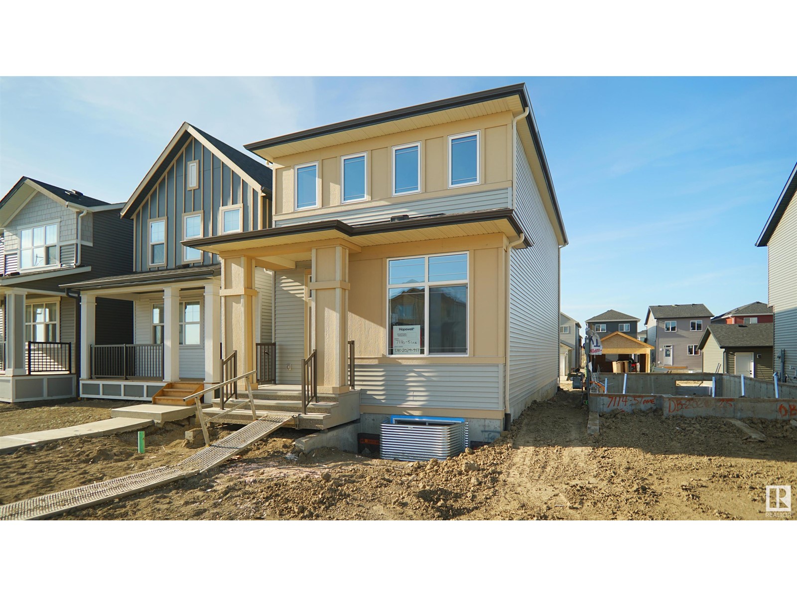 Property at 7116 51 AV image 3