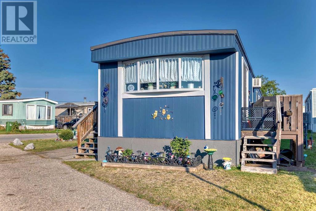 Property at 422, 3223 83 Street image 2