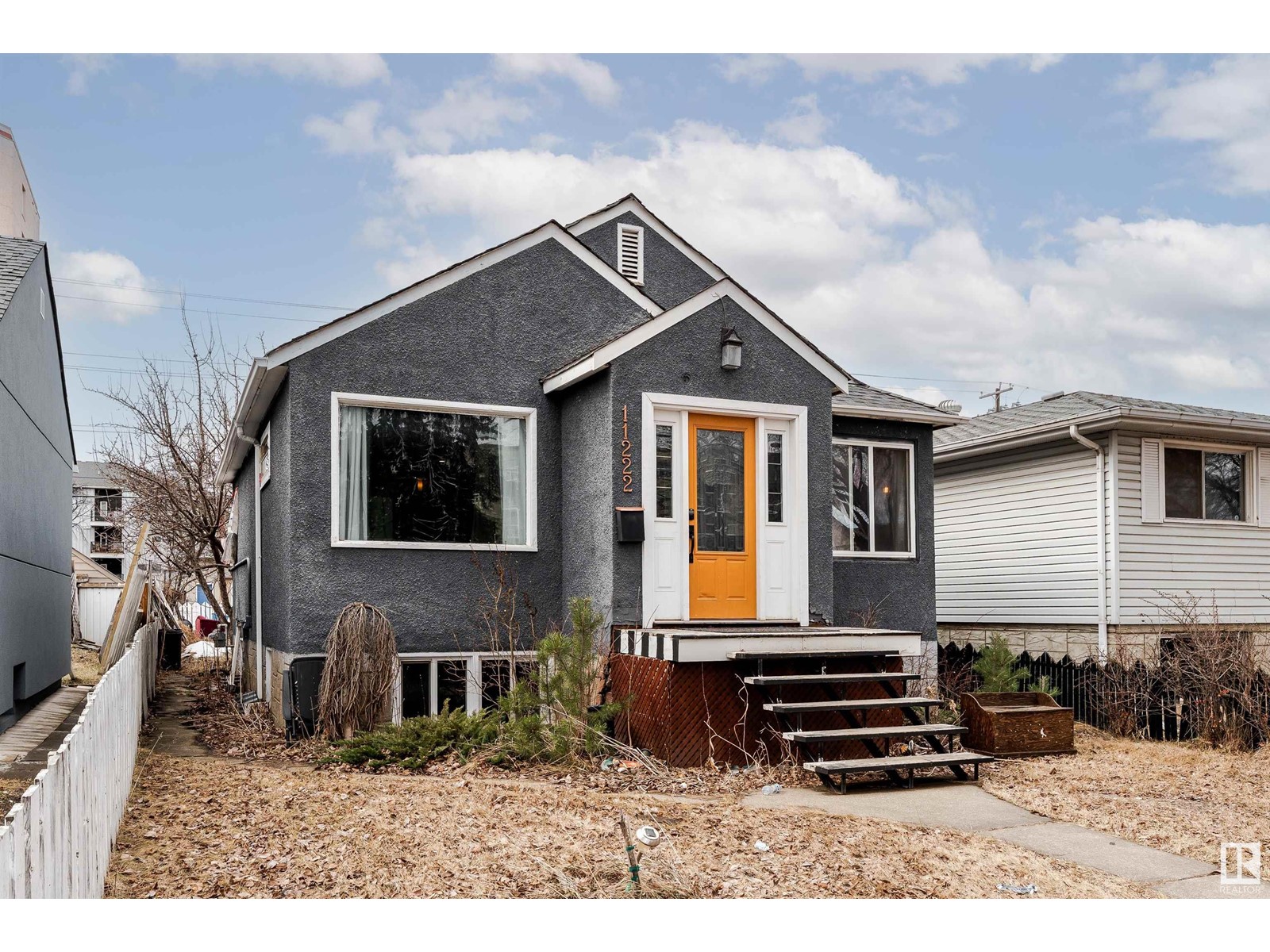 Property at 11222 84 ST NW image 1
