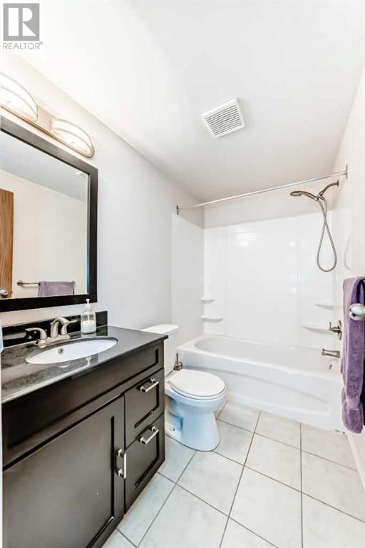 3133 Burroughs Manor Ne, Calgary, Alberta  T1Y 6K1 - Photo 33 - A2197986