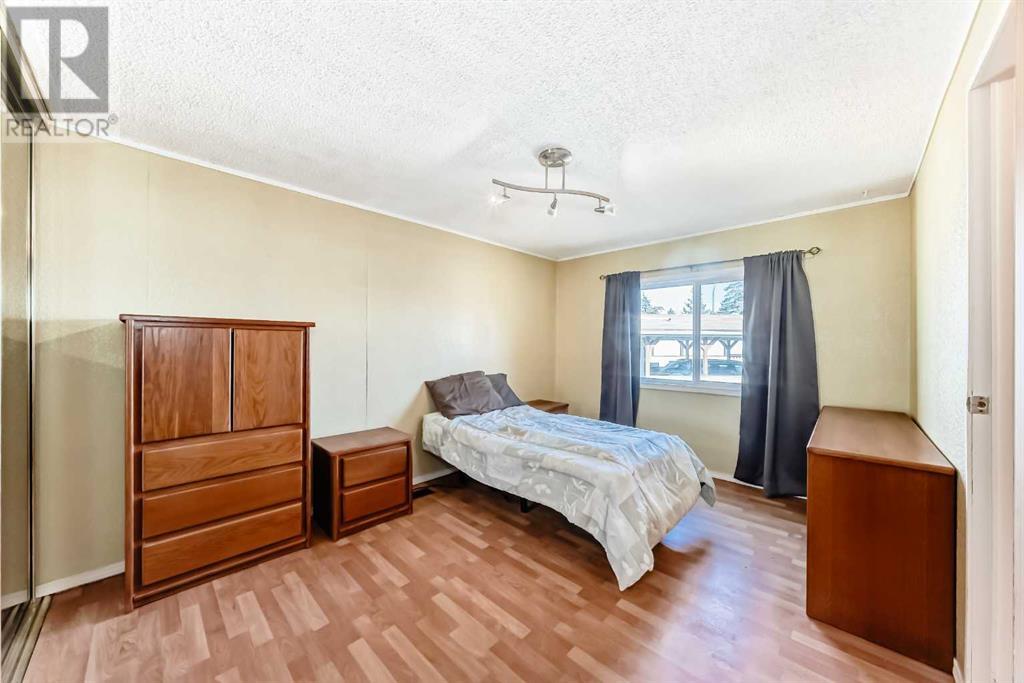 3133 Burroughs Manor Ne, Calgary, Alberta  T1Y 6K1 - Photo 18 - A2197986